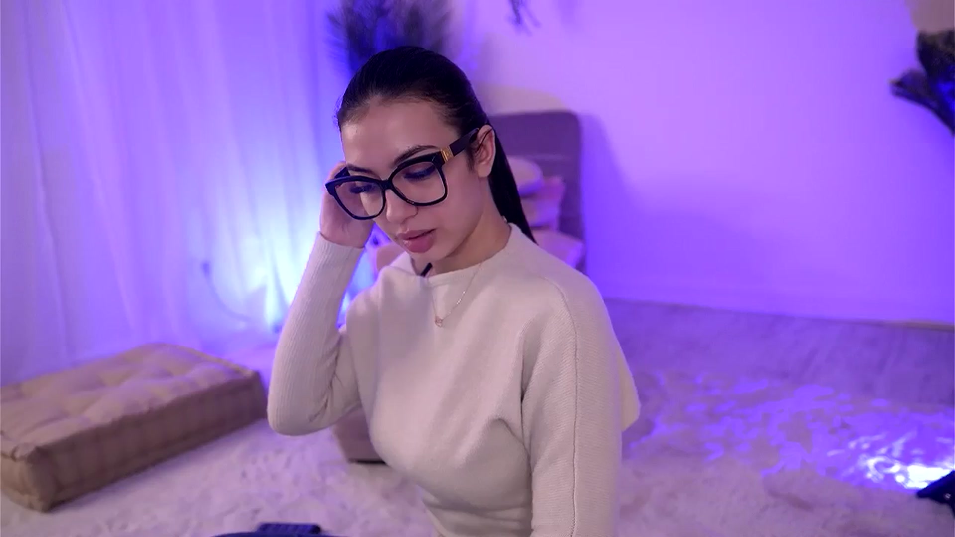 Gallery image thumbnail from BetsyGonzale's myfreecams stream on, 03/13/2026, 10:56 image 13 of 20