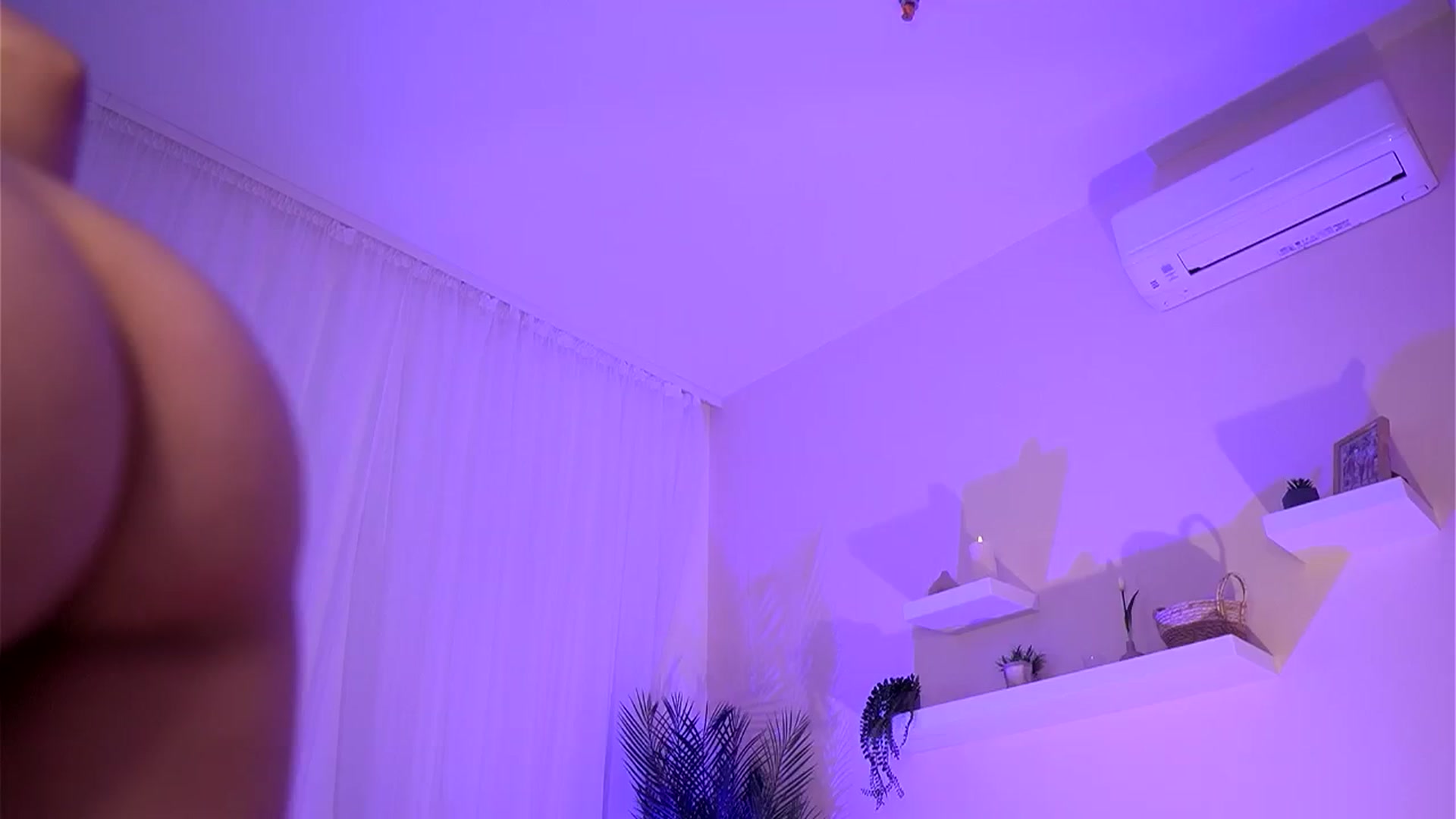 Gallery image thumbnail from BetsyGonzale's myfreecams stream on, 03/27/2026, 07:55 image 4 of 20