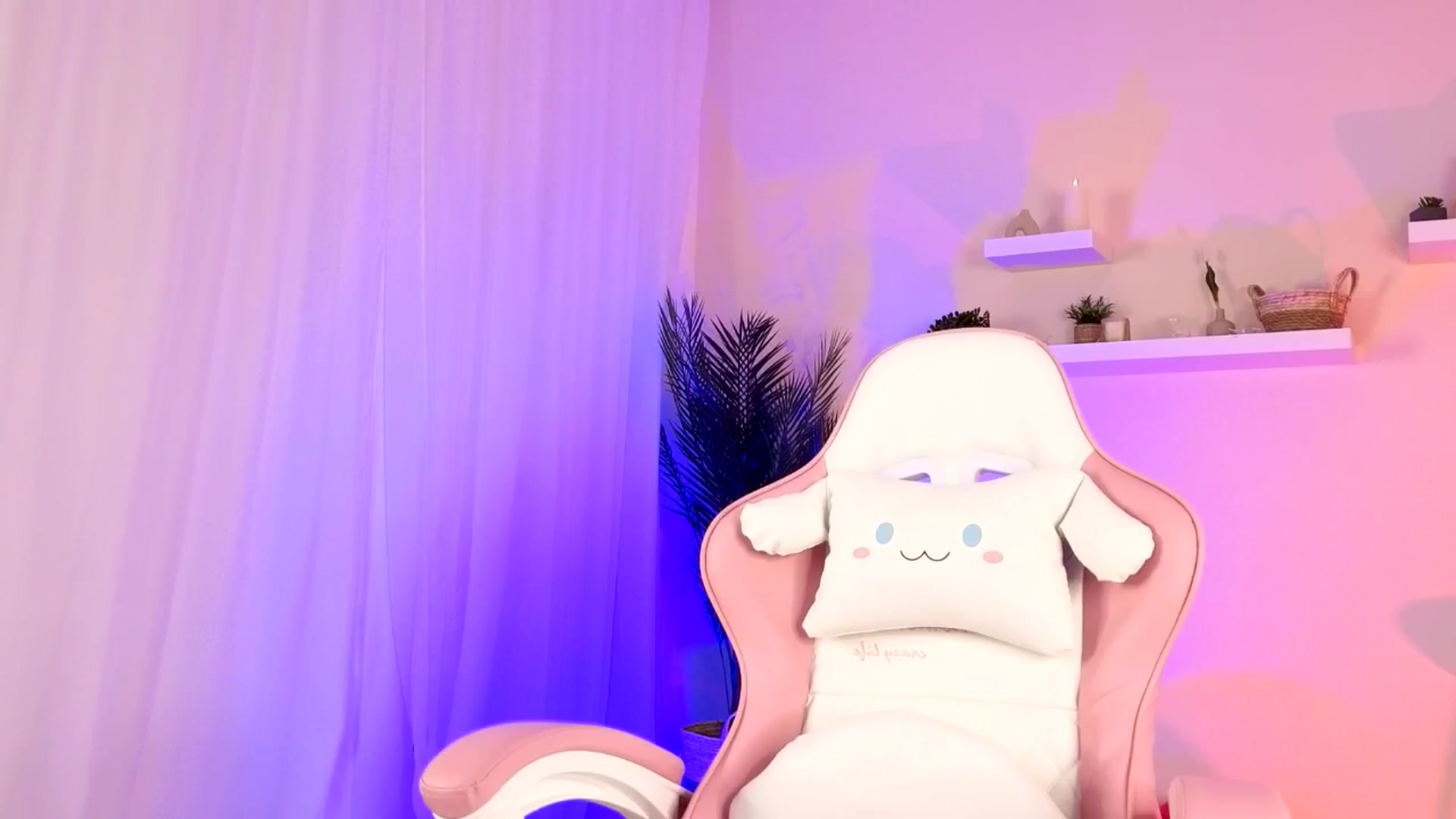 Gallery image thumbnail from BetsyGonzale's myfreecams stream on, 03/30/2026, 08:36 image 16 of 20