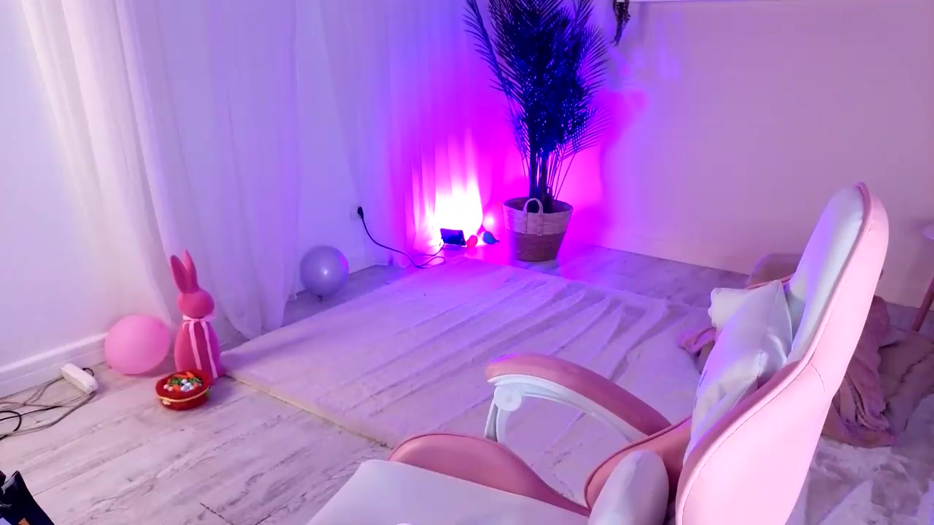 Gallery image thumbnail from BetsyGonzale's myfreecams stream on, 05/29/2026, 07:44 image 19 of 20