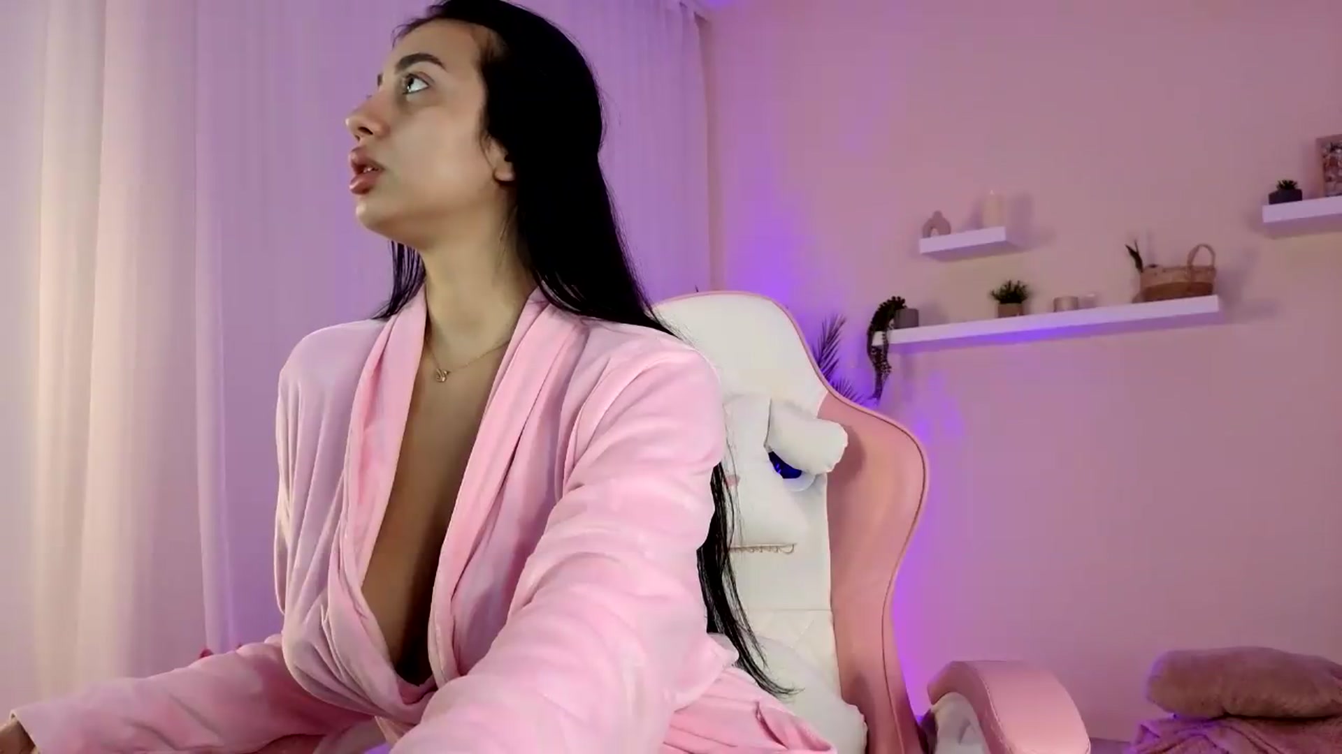 Gallery image thumbnail from BetsyGonzale's myfreecams stream on, 05/31/2026, 09:43 image 7 of 20