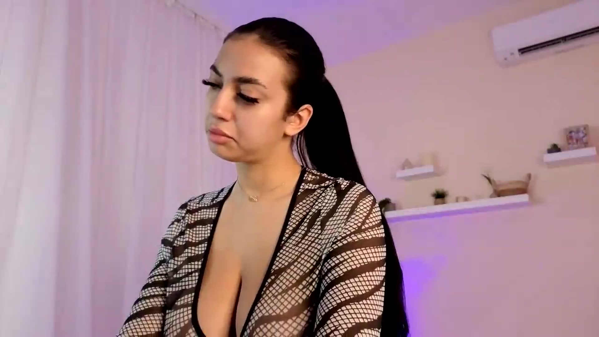 Gallery image thumbnail from BetsyGonzale's myfreecams stream on, 06/07/2026, 09:49 image 10 of 20