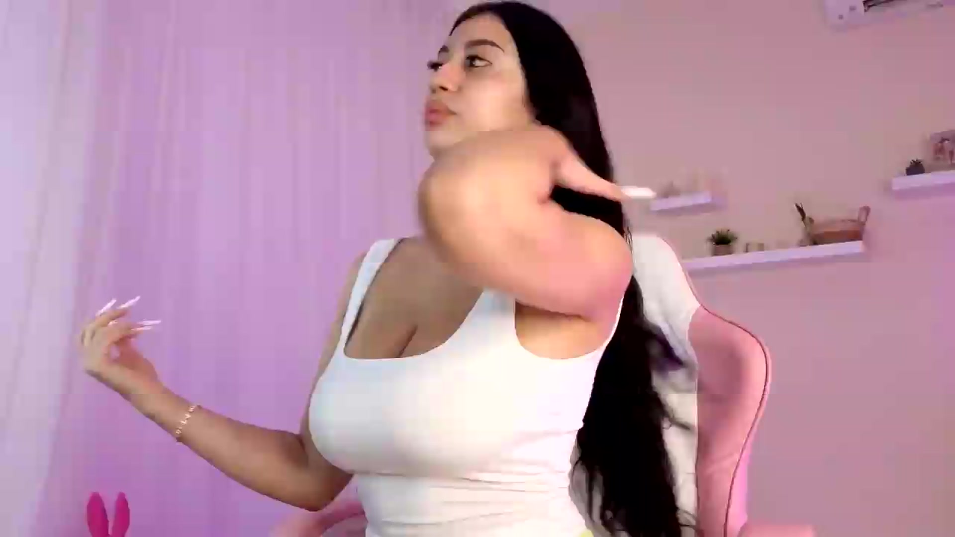 Gallery image thumbnail from BetsyGonzale's myfreecams stream on, 06/15/2026, 09:03 image 1 of 20