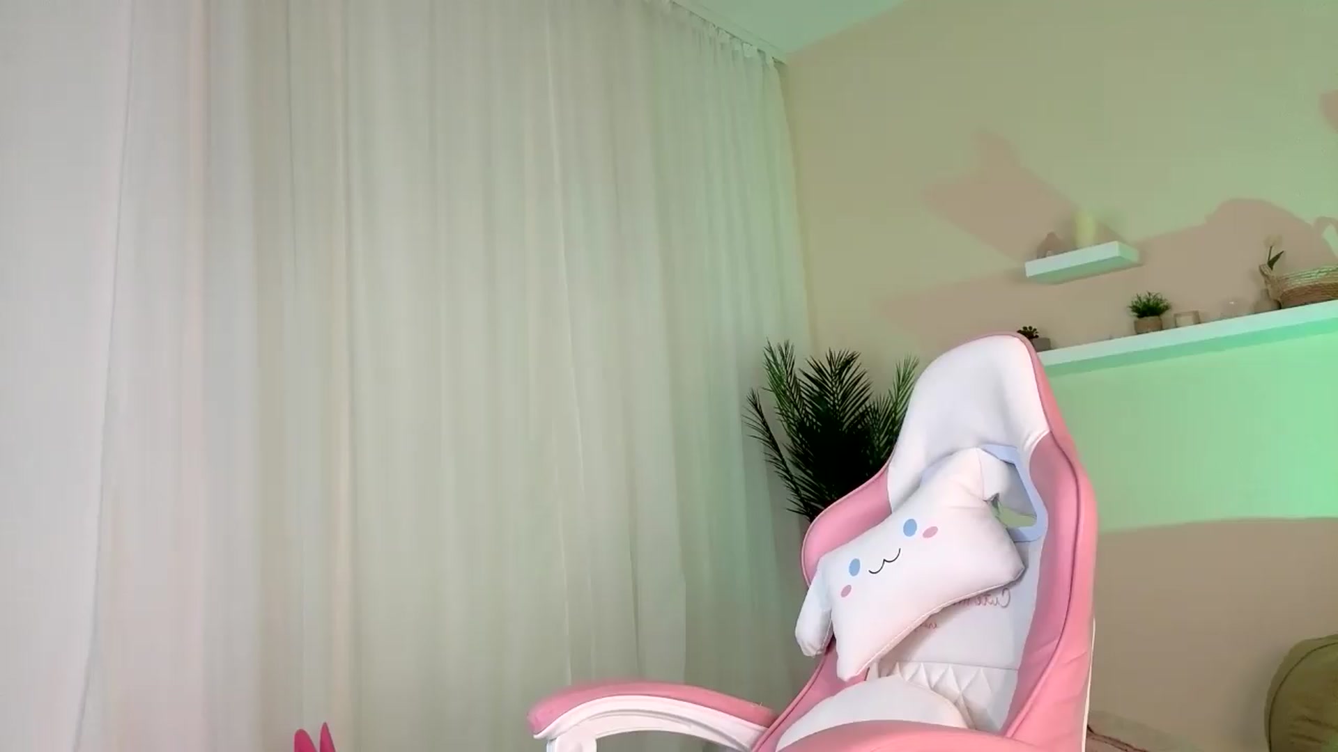 Gallery image thumbnail from BetsyGonzale's myfreecams stream on, 06/21/2026, 10:12 image 5 of 20