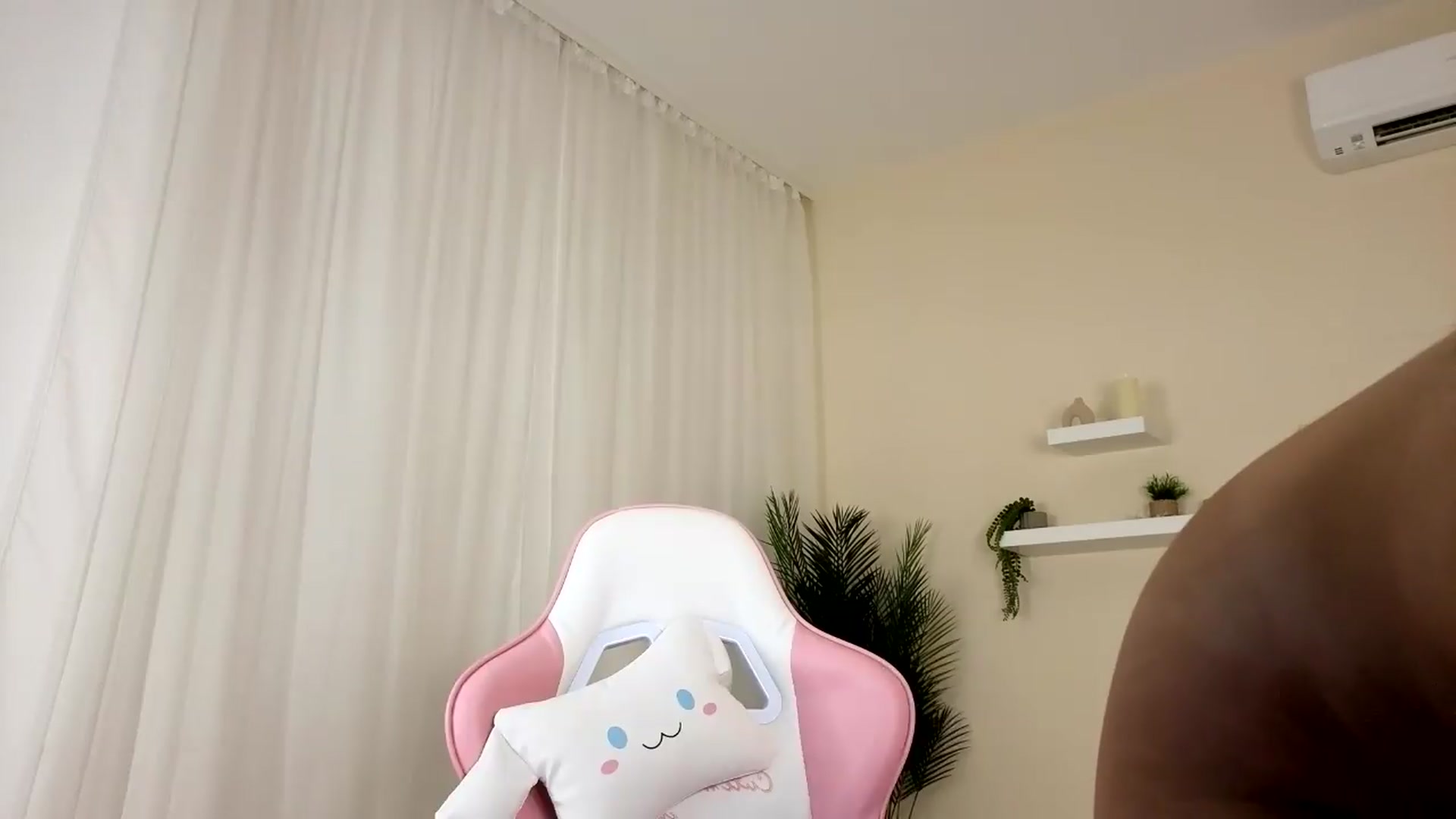 Gallery image thumbnail from BetsyGonzale's myfreecams stream on, 07/03/2026, 05:10 image 10 of 20