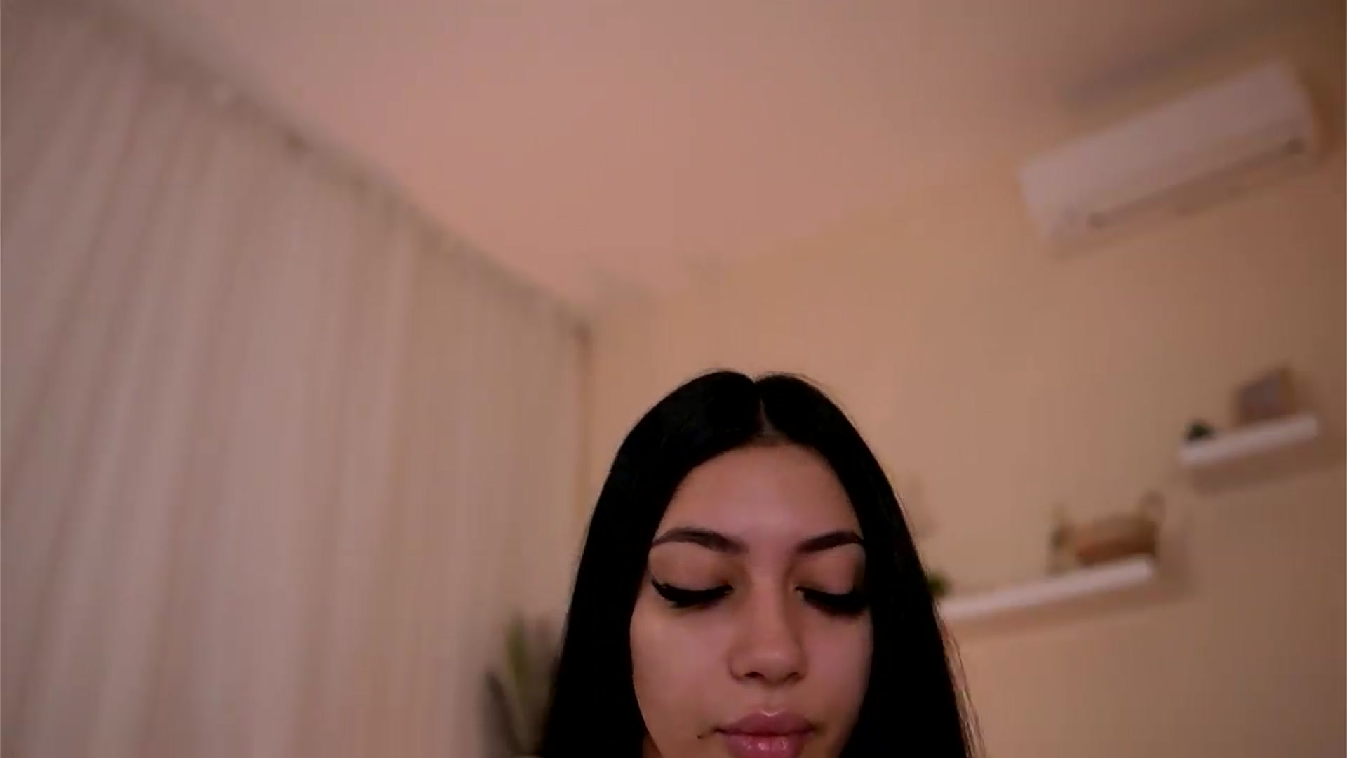 Gallery image thumbnail from BetsyGonzale's myfreecams stream on, 07/12/2026, 07:05 image 3 of 20