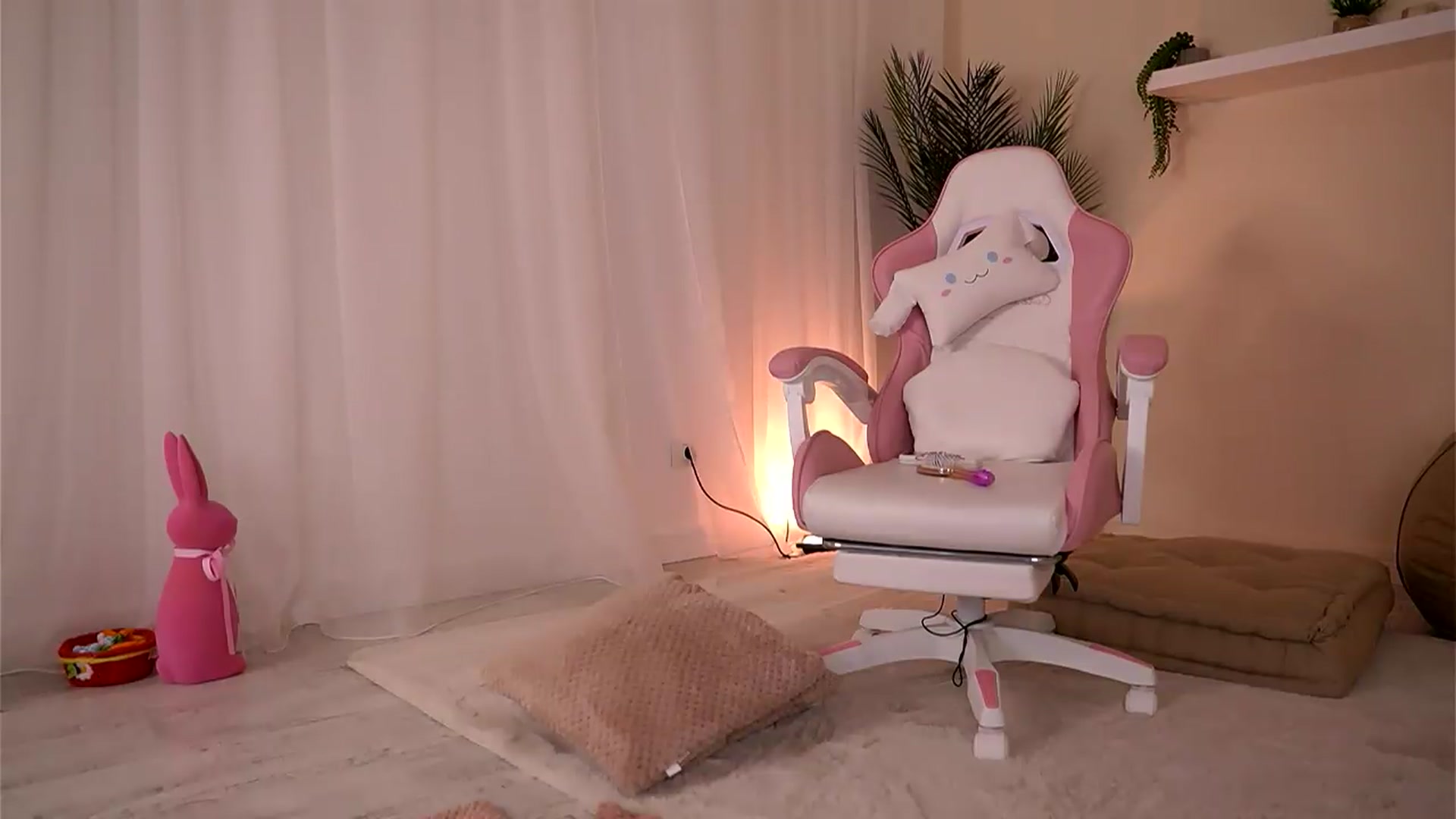 Gallery image thumbnail from BetsyGonzale's myfreecams stream on, 07/12/2026, 10:22 image 14 of 20