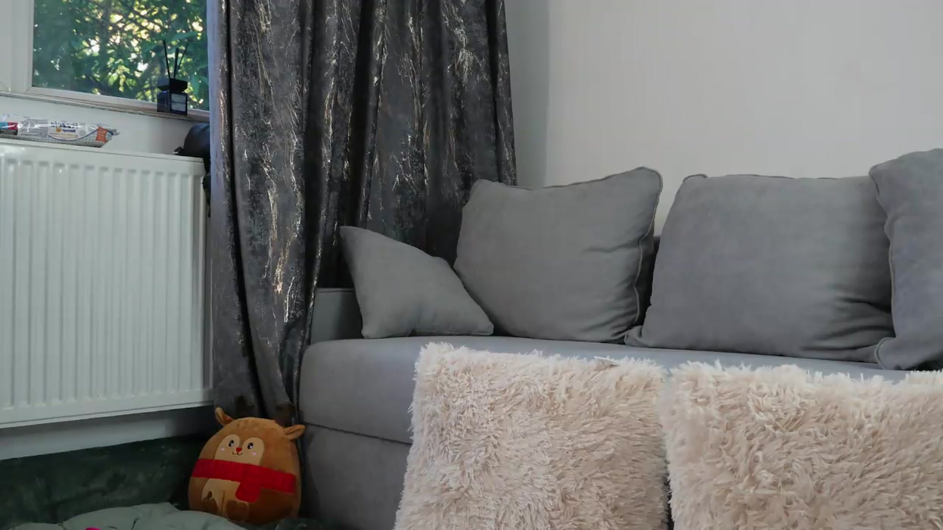 Gallery image thumbnail from BetsyGonzale's myfreecams stream on, 08/04/2026, 04:39 image 4 of 20
