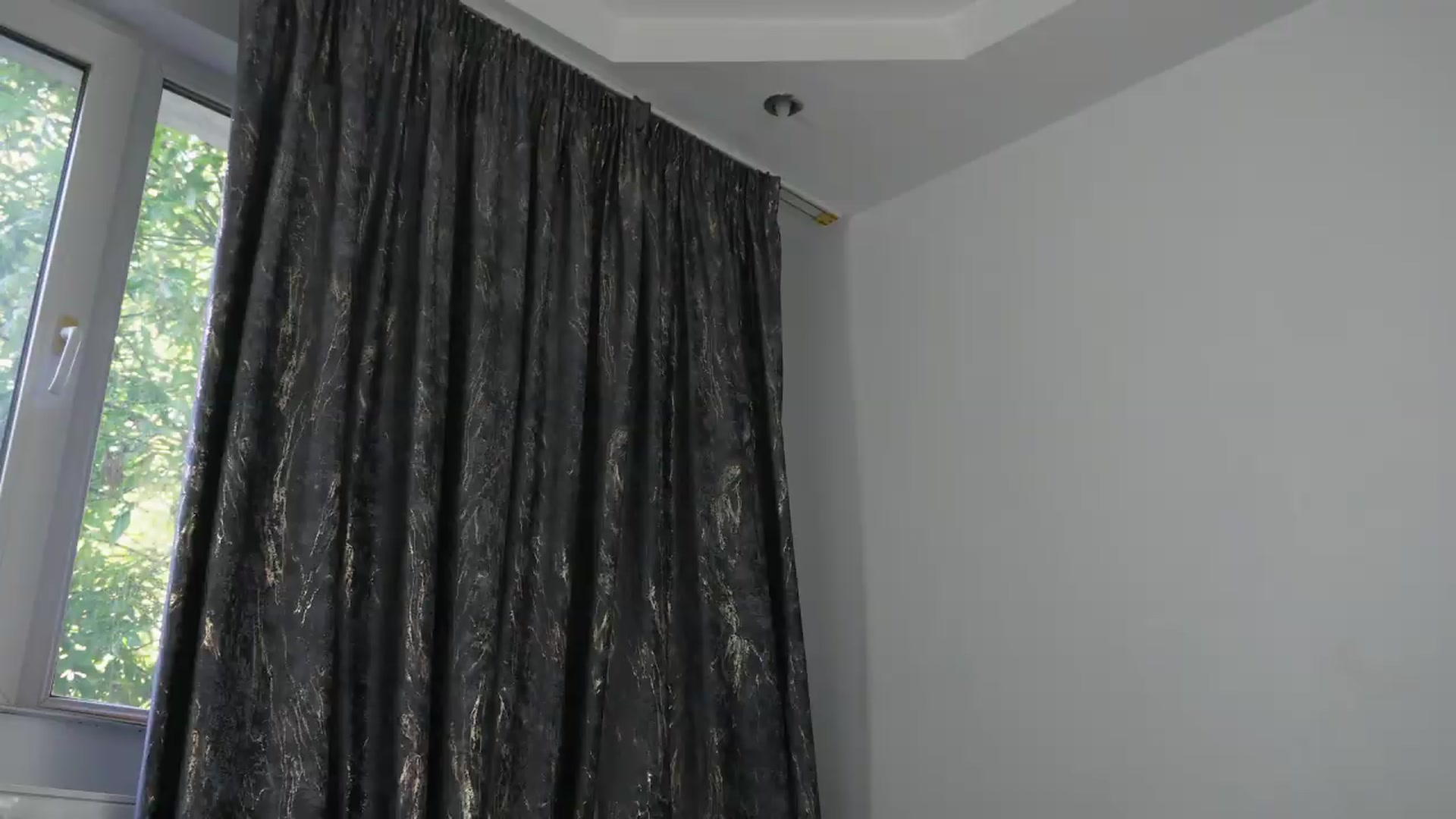 Gallery image thumbnail from BetsyGonzale's myfreecams stream on, 08/17/2026, 06:18 image 14 of 20
