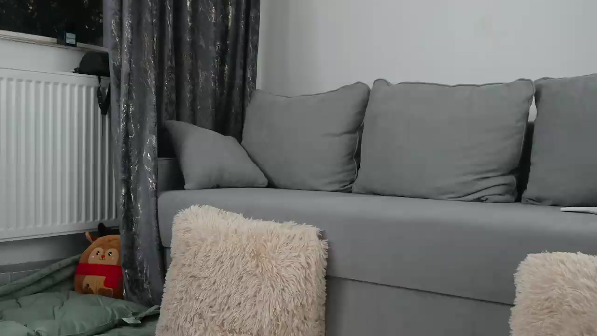 Gallery image thumbnail from BetsyGonzale's myfreecams stream on, 09/18/2026, 05:00 image 15 of 20