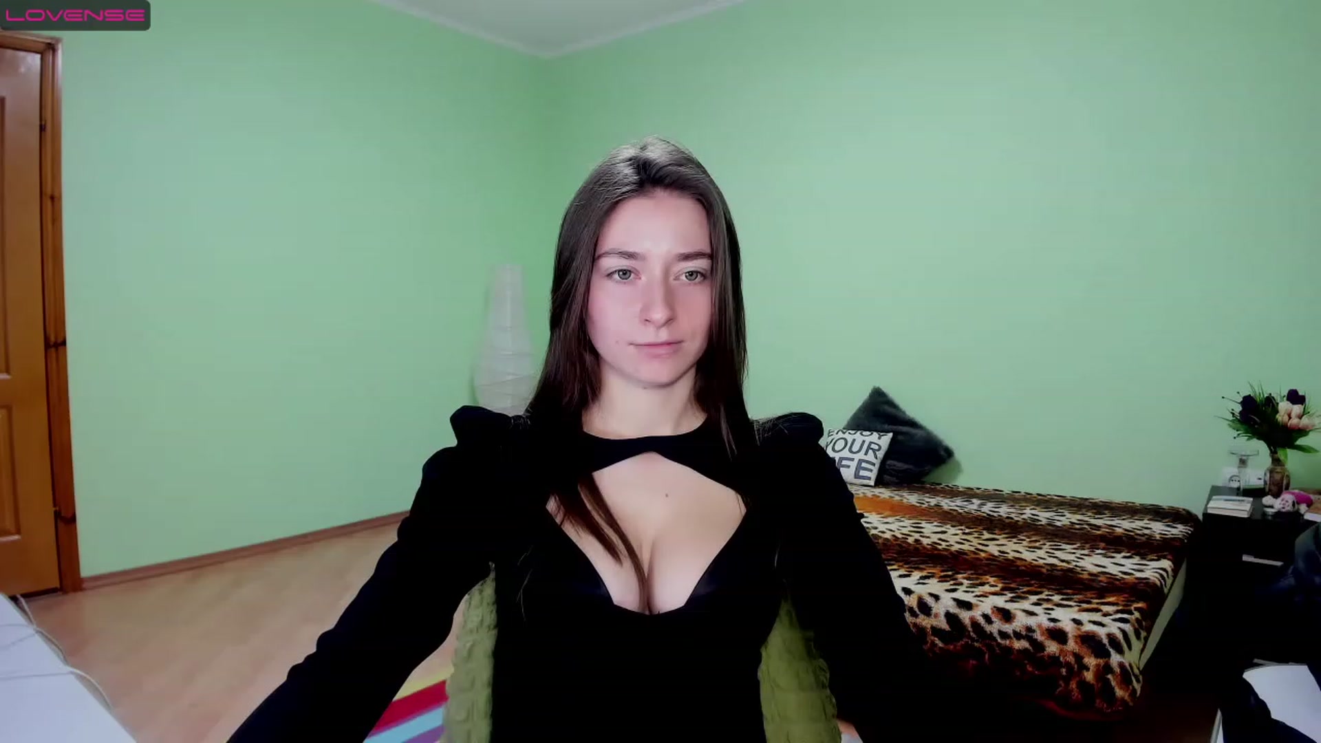 Gallery image thumbnail from Betti_Vic_'s myfreecams stream on, 03/09/2023, 14:56 image 8 of 20