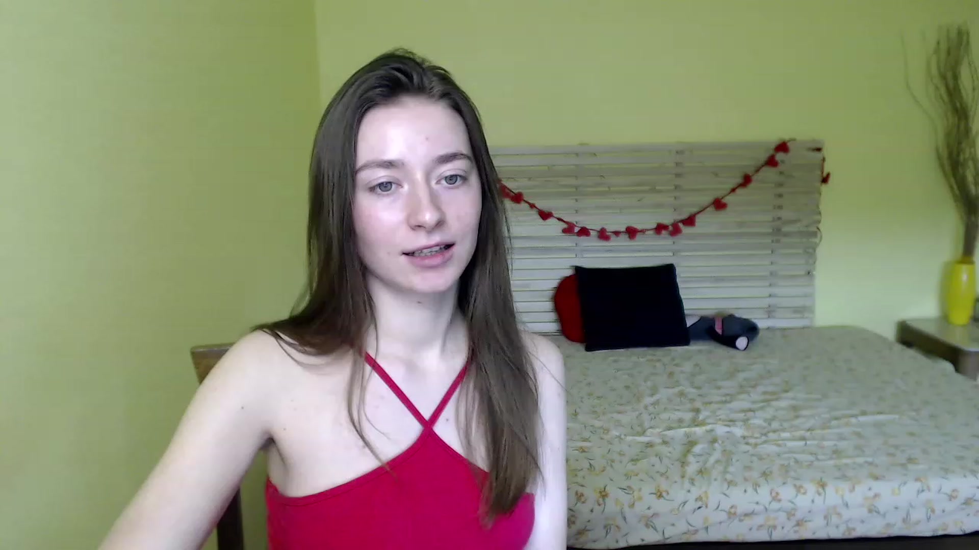Gallery image thumbnail from Betti_Vic_'s myfreecams stream on, 03/20/2023, 08:54 image 4 of 20