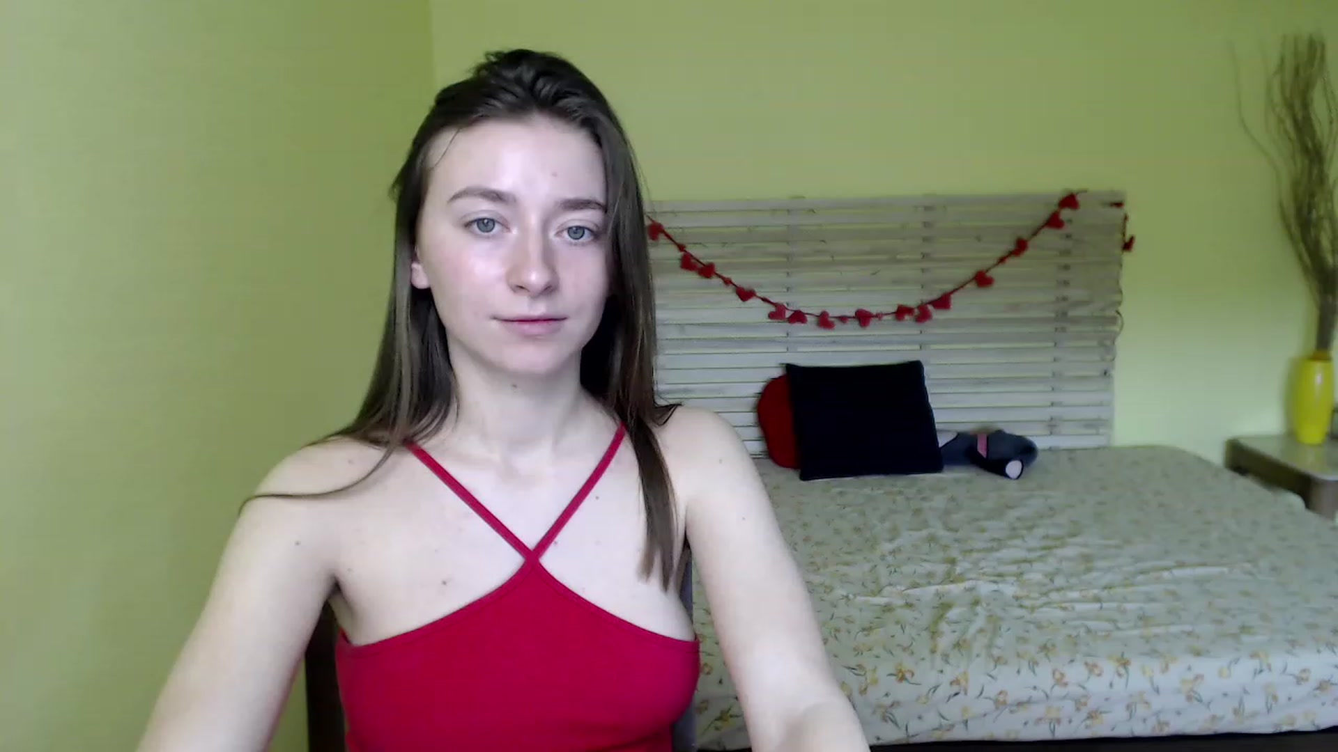 Gallery image thumbnail from Betti_Vic_'s myfreecams stream on, 03/20/2023, 08:54 image 19 of 20