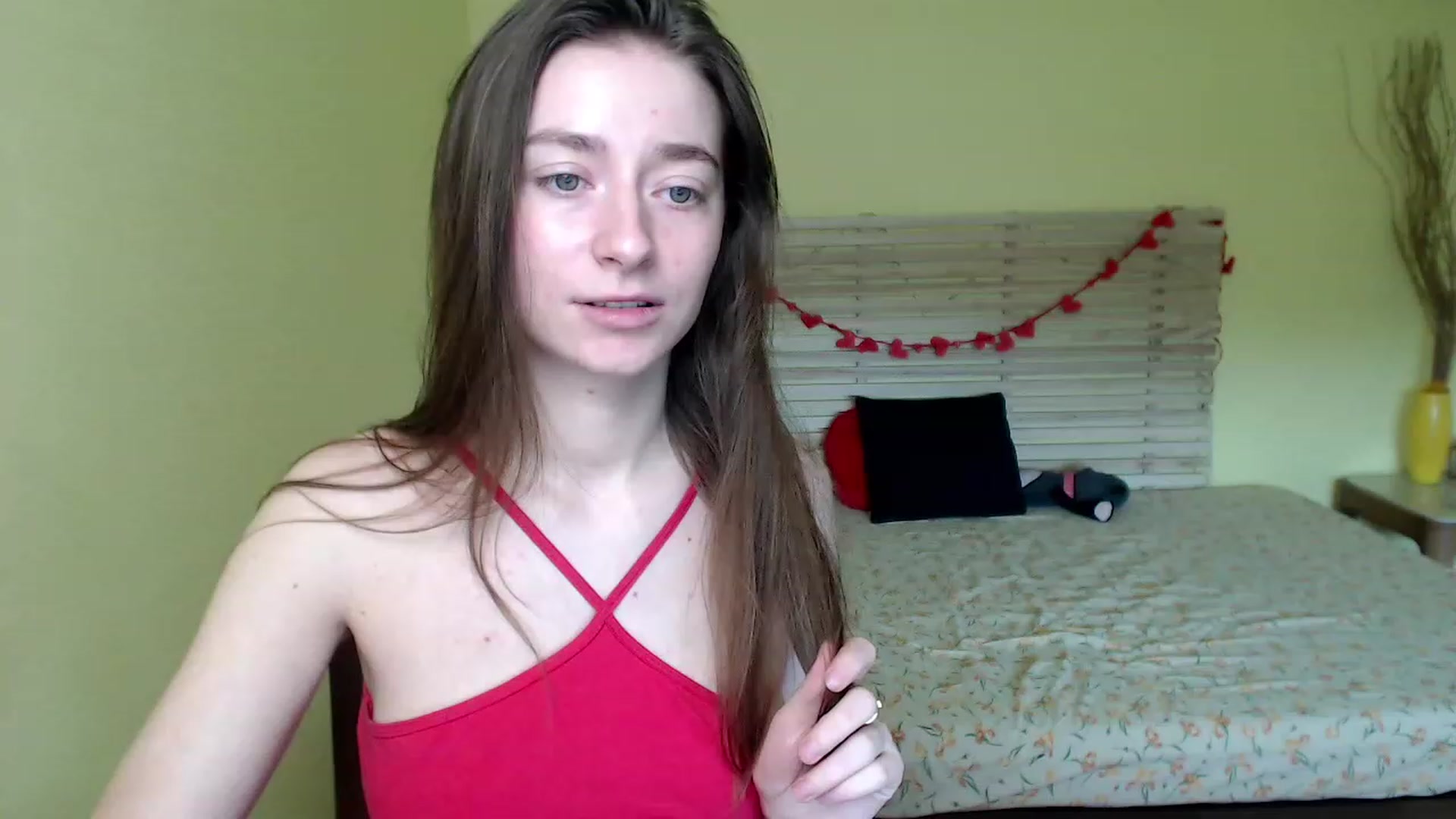Gallery image thumbnail from Betti_Vic_'s myfreecams stream on, 03/20/2023, 08:54 image 7 of 20