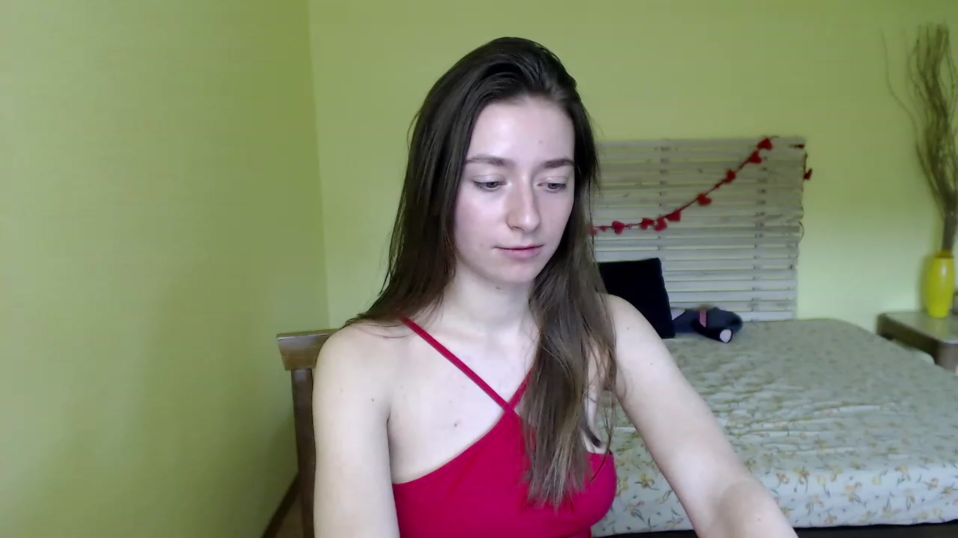 Gallery image thumbnail from Betti_Vic_'s myfreecams stream on, 03/20/2023, 10:32 image 17 of 20