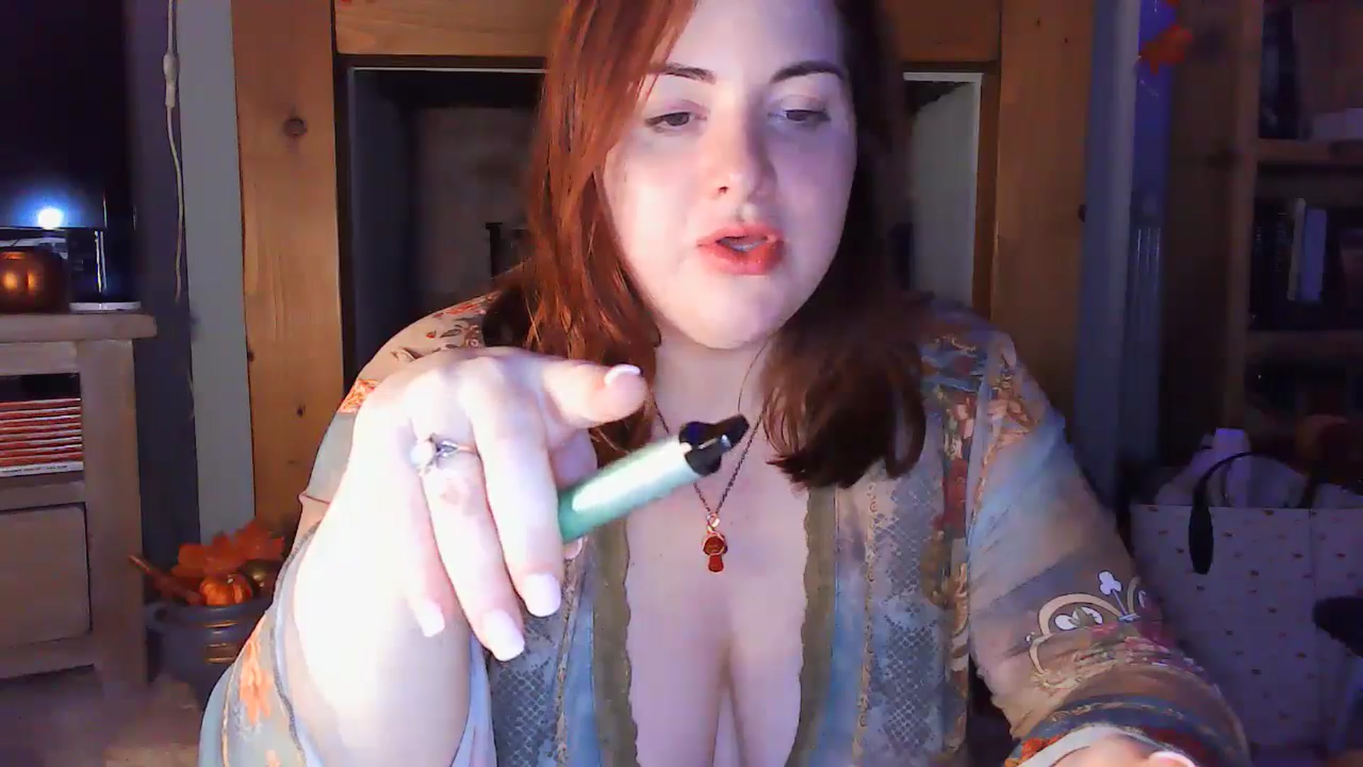 Gallery image thumbnail from BettyBoopDoll's myfreecams stream on, 10/04/2024, 03:35 image 14 of 20