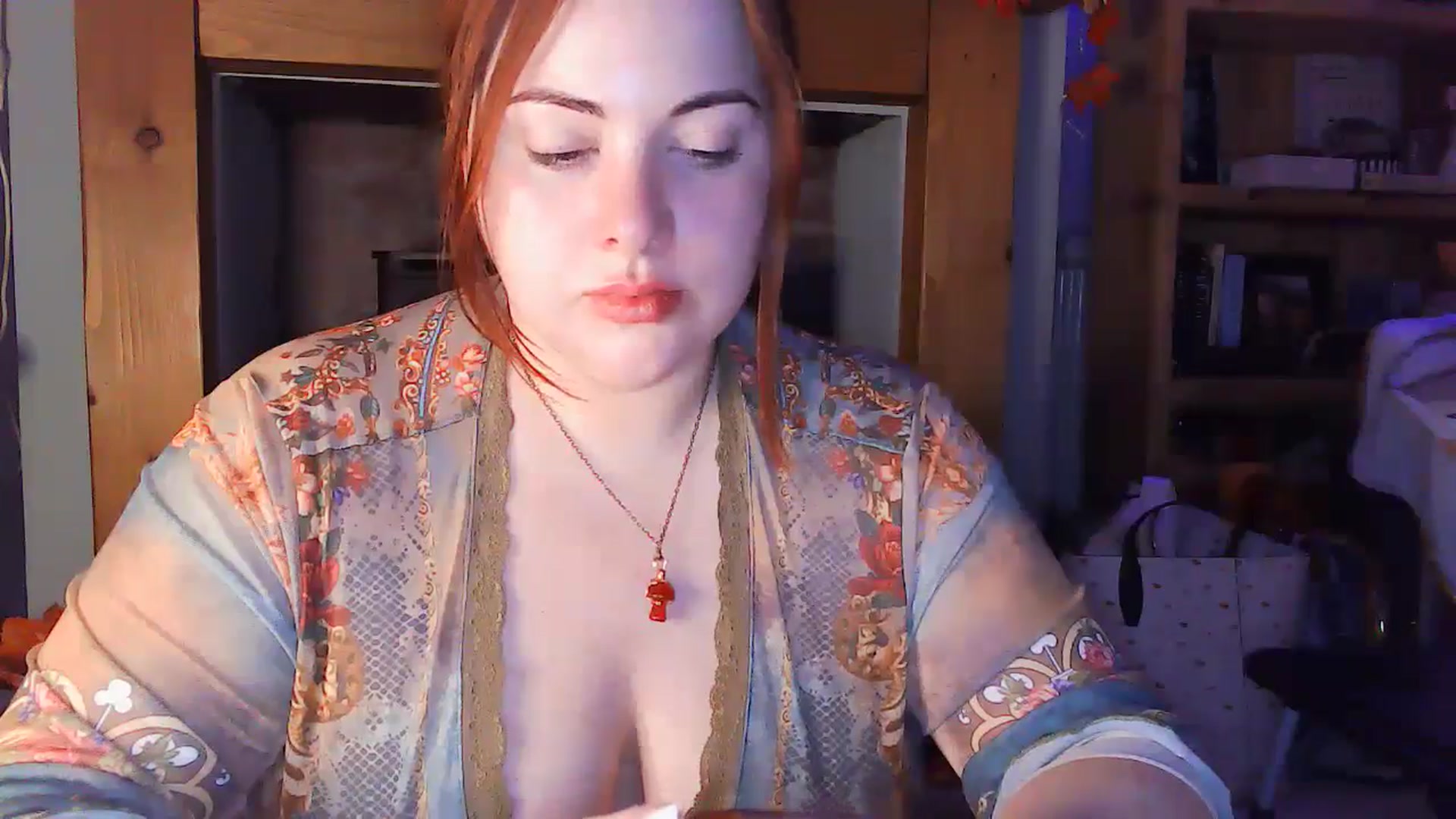 Gallery image thumbnail from BettyBoopDoll's myfreecams stream on, 10/04/2024, 03:35 image 15 of 20