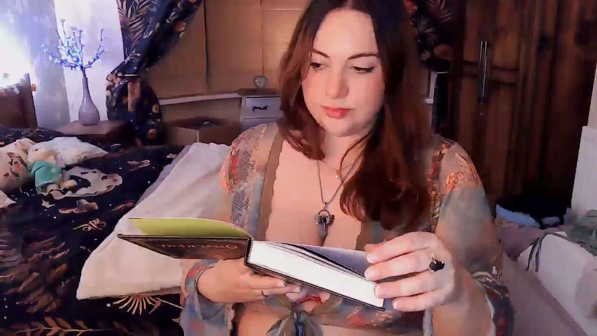 Gallery image thumbnail from BettyBoopDoll's myfreecams stream on, 04/01/2025, 01:33 image 12 of 20