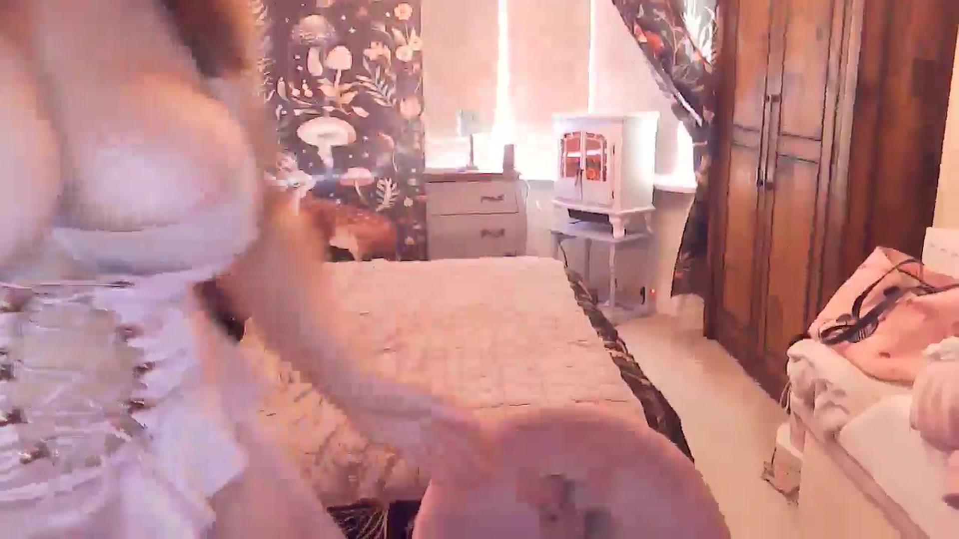 Gallery image thumbnail from BettyBoopDoll's myfreecams stream on, 04/14/2025, 07:01 image 10 of 20
