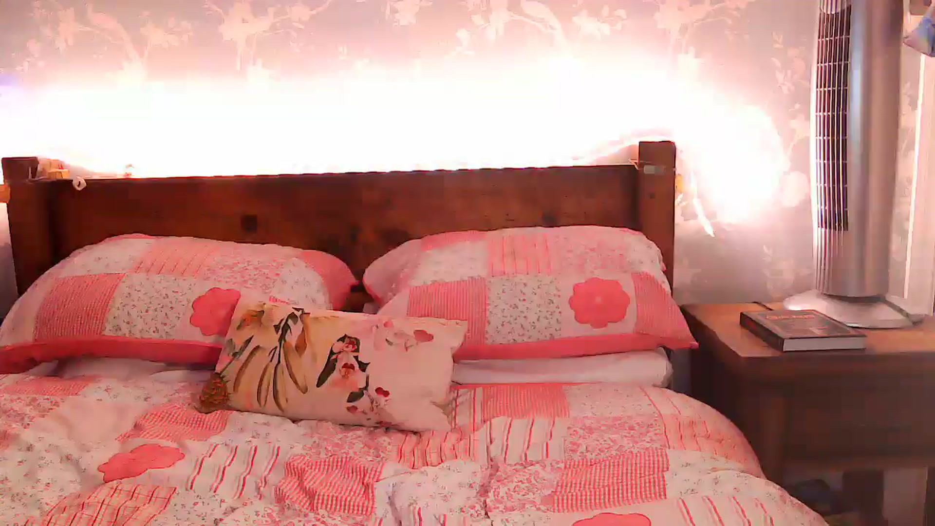 Gallery image thumbnail from BettyBoopDoll's myfreecams stream on, 08/12/2025, 24:01 image 3 of 20