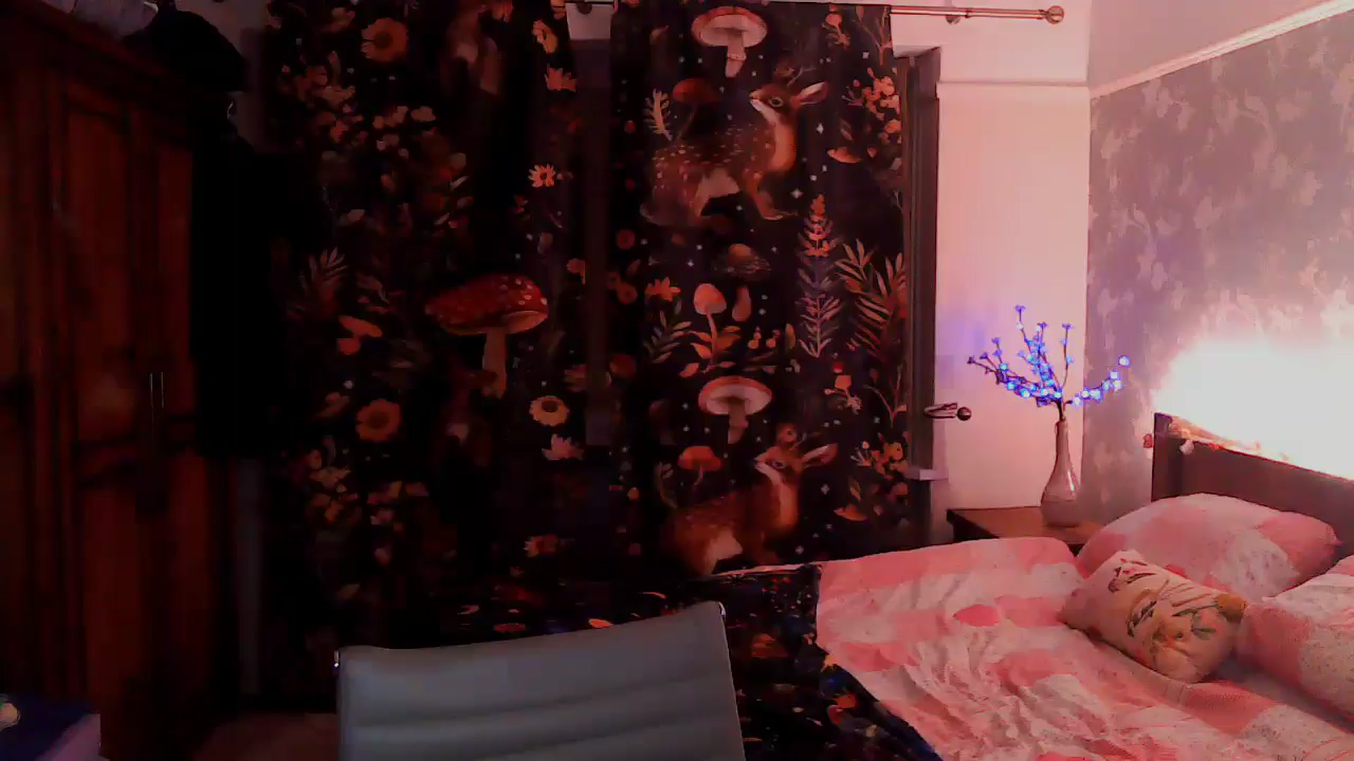 Gallery image thumbnail from BettyBoopDoll's myfreecams stream on, 11/16/2025, 02:03 image 1 of 20