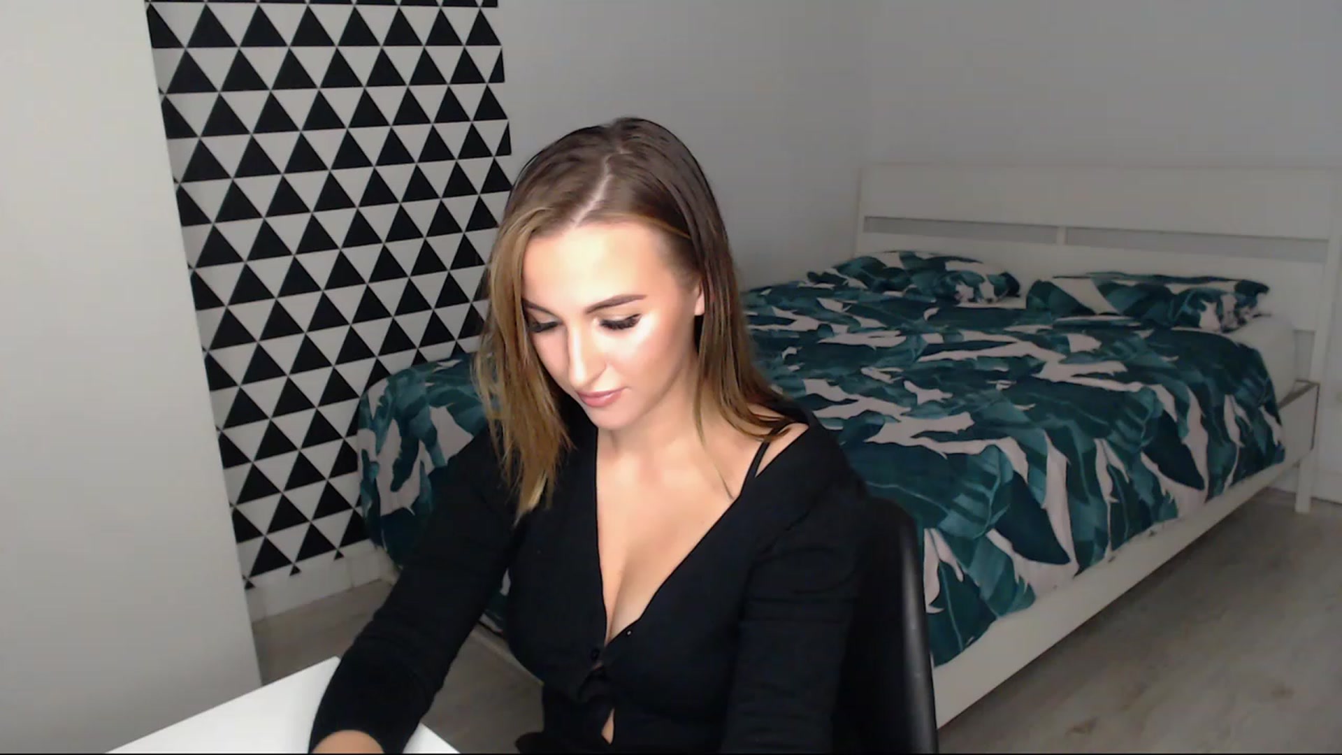 Gallery image thumbnail from BettyMrs's myfreecams stream on, 12/02/2022, 20:17 image 4 of 20
