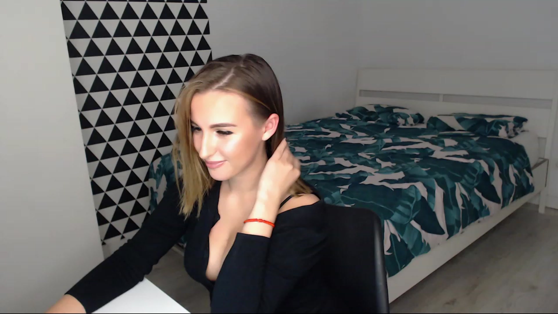 Gallery image thumbnail from BettyMrs's myfreecams stream on, 12/02/2022, 20:17 image 11 of 20