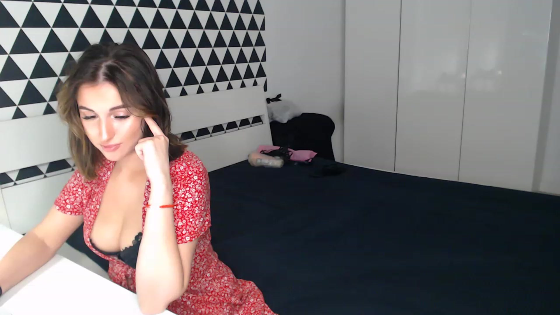 Gallery image thumbnail from BettyMrs's myfreecams stream on, 04/20/2023, 18:47 image 18 of 20