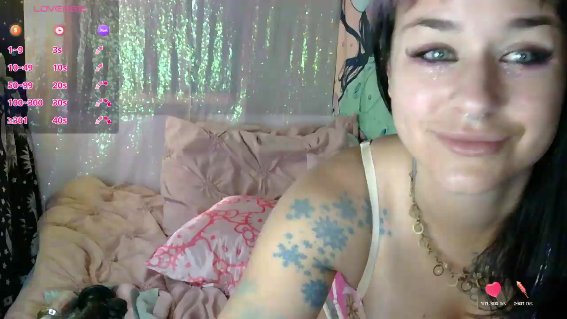 Gallery image thumbnail from BettySolace's myfreecams stream on, 05/17/2026, 03:44 image 9 of 20