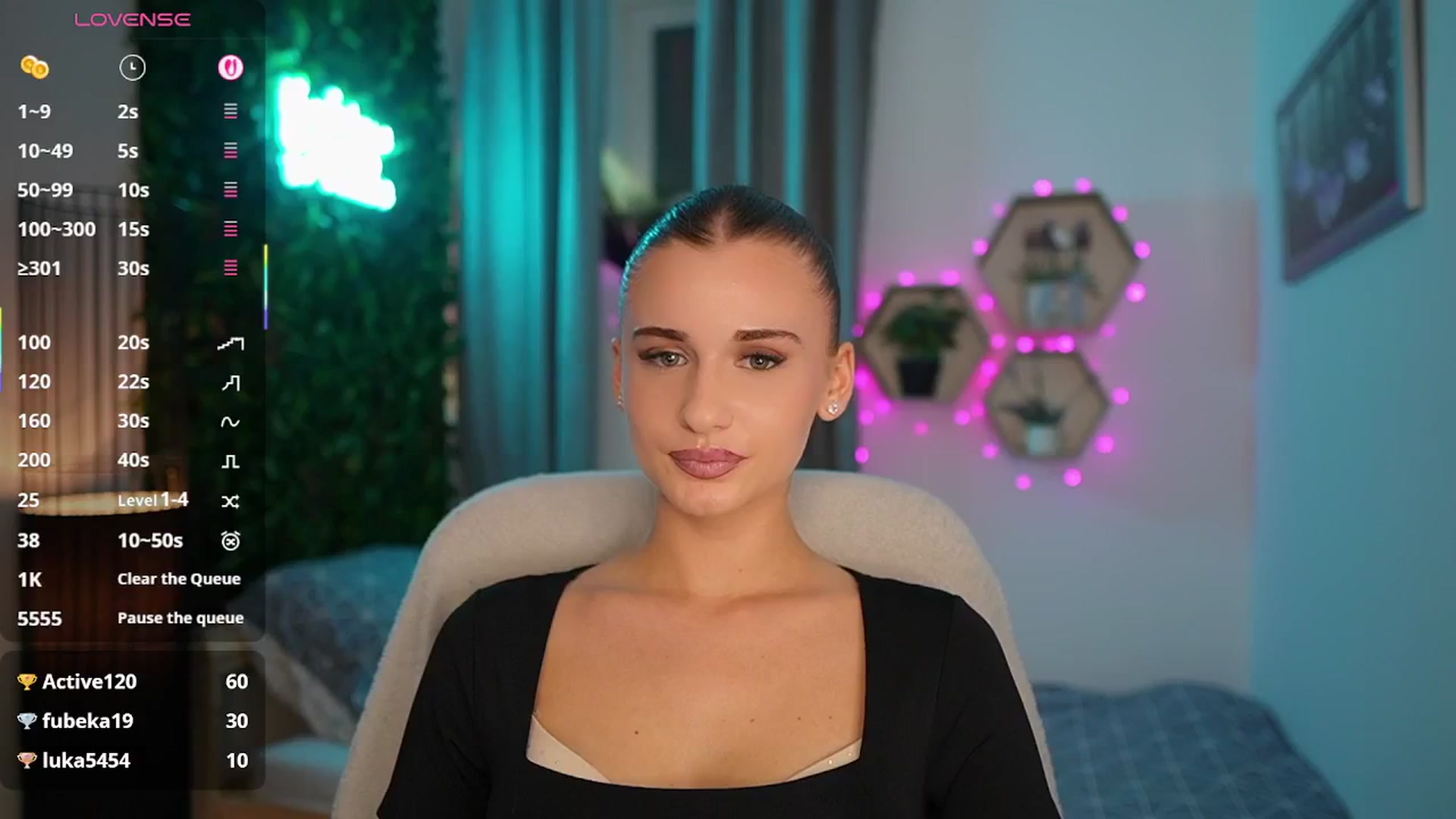 Gallery image thumbnail from Betty_Grey's myfreecams stream on, 09/21/2025, 23:51 image 17 of 20