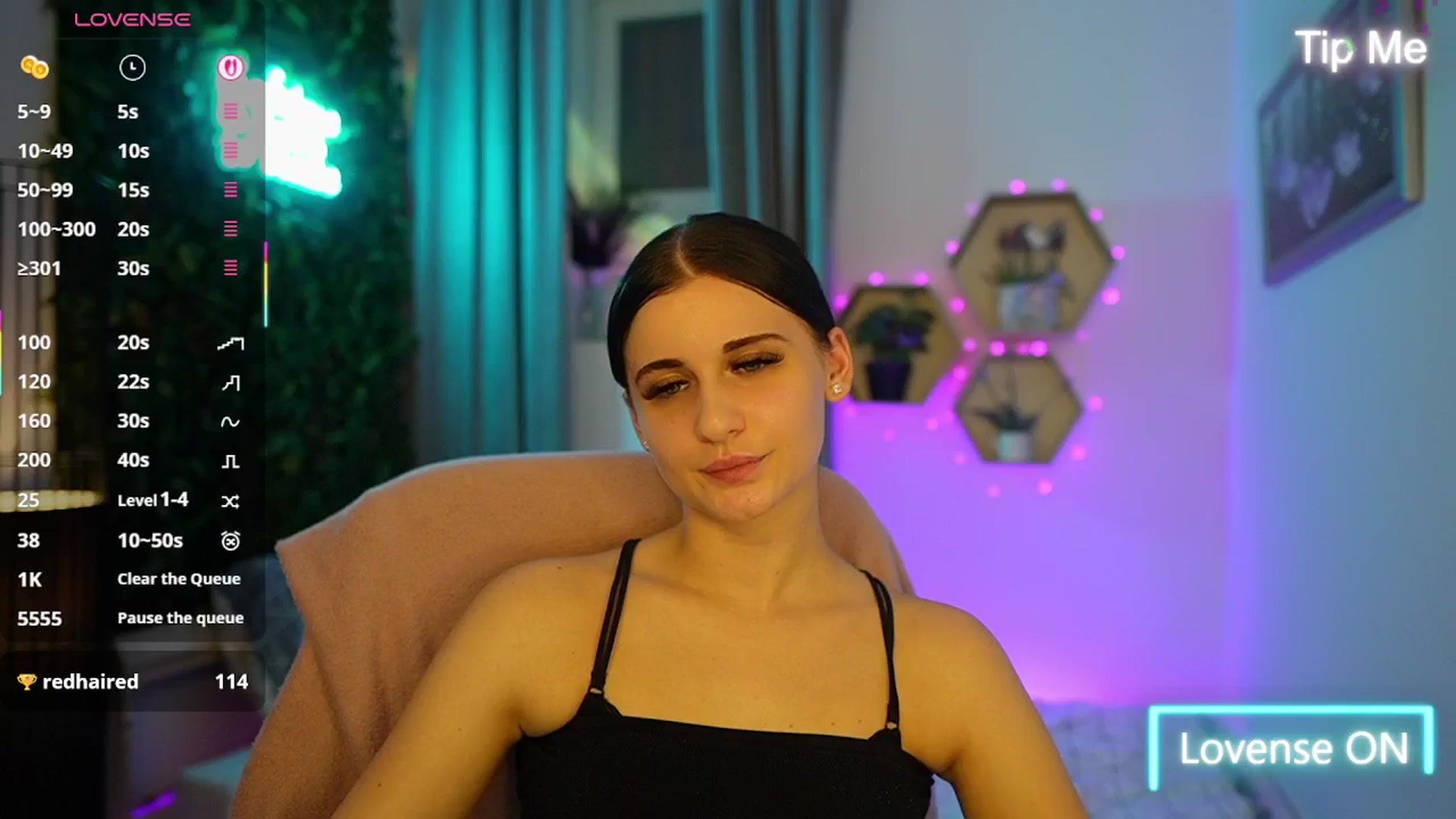 Gallery image thumbnail from Betty_Grey's myfreecams stream on, 10/15/2025, 20:02 image 12 of 20