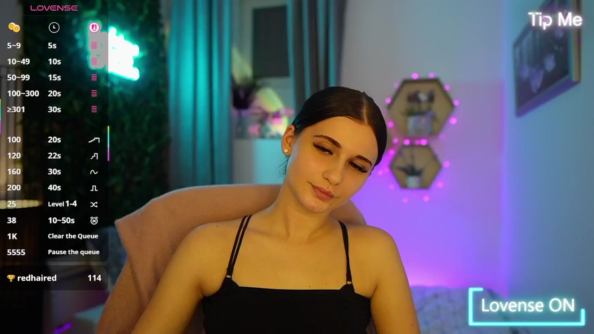 Gallery image thumbnail from Betty_Grey's myfreecams stream on, 10/15/2025, 20:02 image 7 of 20