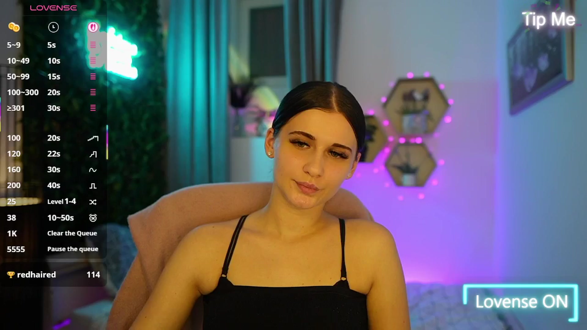 Gallery image thumbnail from Betty_Grey's myfreecams stream on, 10/15/2025, 20:02 image 8 of 20