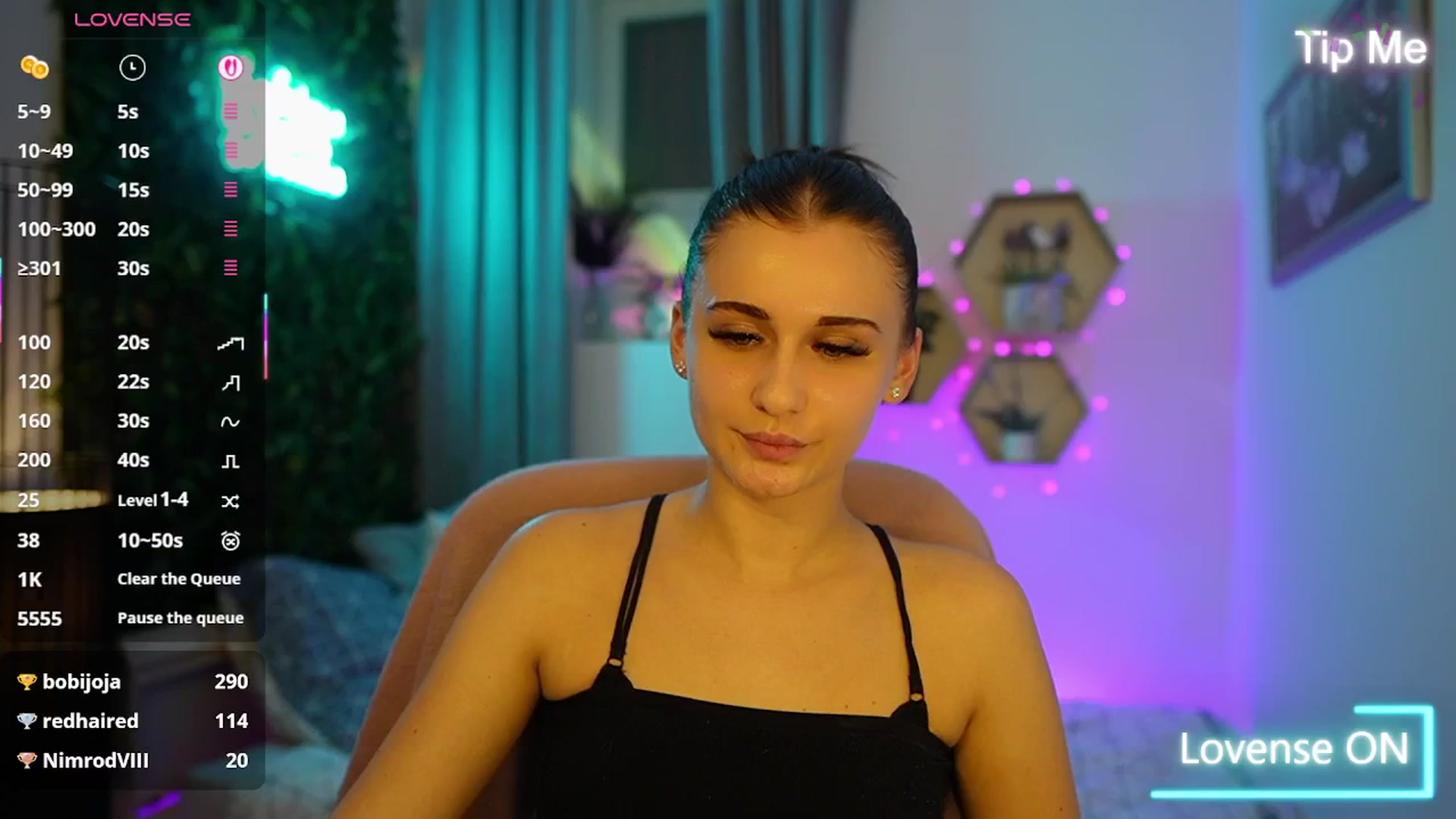 Gallery image thumbnail from Betty_Grey's myfreecams stream on, 10/15/2025, 21:24 image 14 of 20