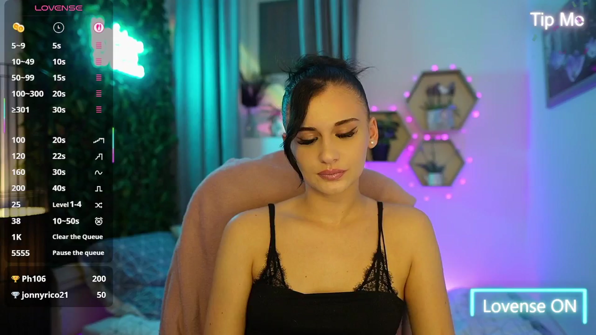 Gallery image thumbnail from Betty_Grey's myfreecams stream on, 10/23/2025, 20:00 image 12 of 20