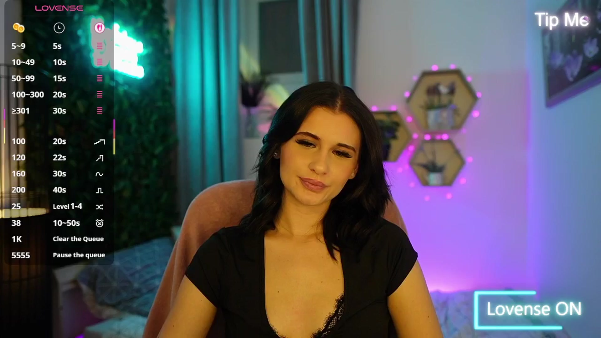 Gallery image thumbnail from Betty_Grey's myfreecams stream on, 10/25/2025, 20:01 image 8 of 20
