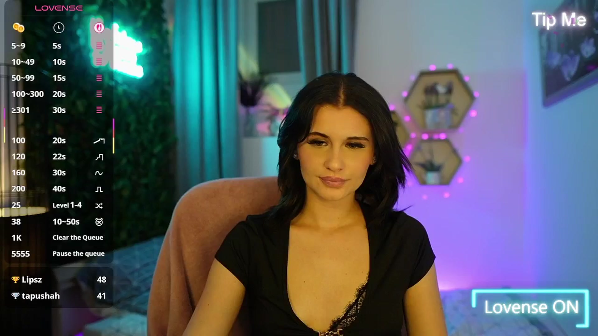 Gallery image thumbnail from Betty_Grey's myfreecams stream on, 10/25/2025, 20:01 image 16 of 20