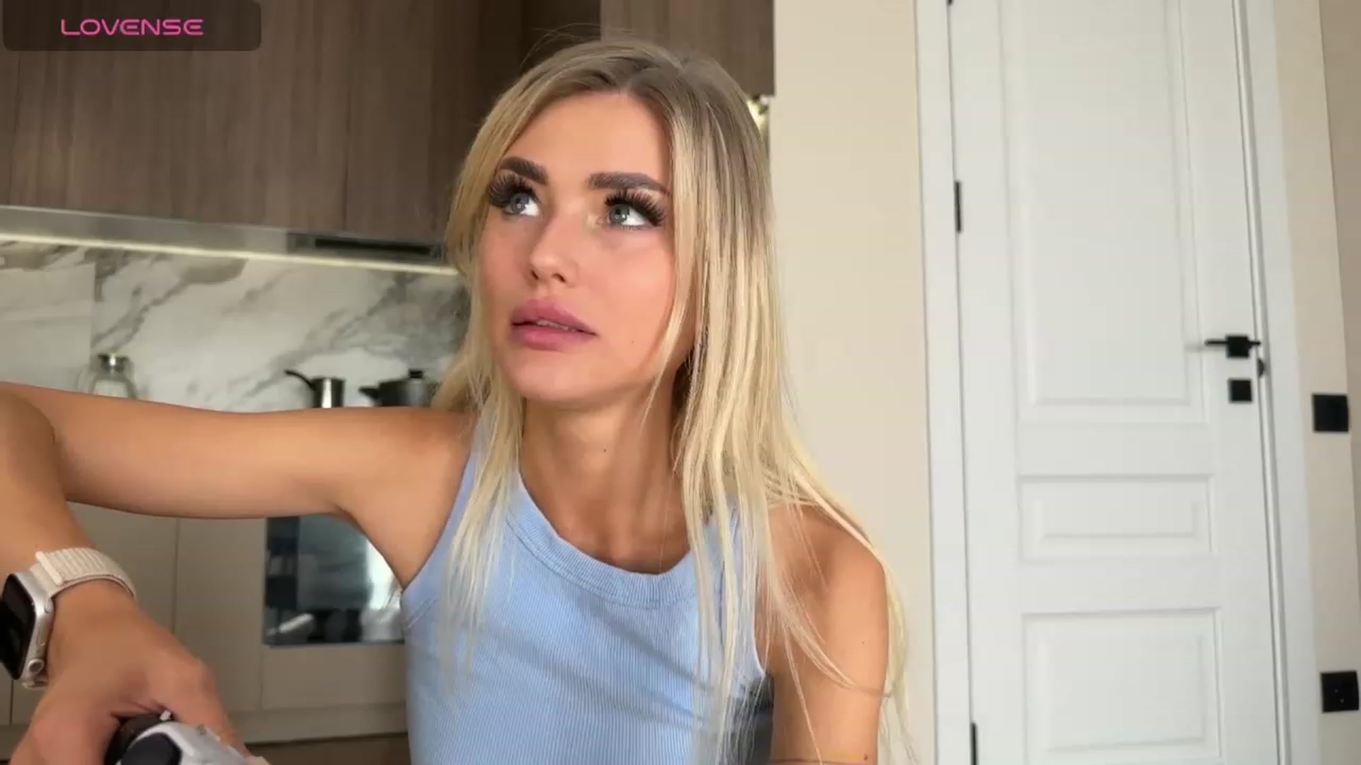 Gallery image thumbnail from Betty_xoxo's myfreecams stream on, 10/05/2023, 06:58 image 12 of 20