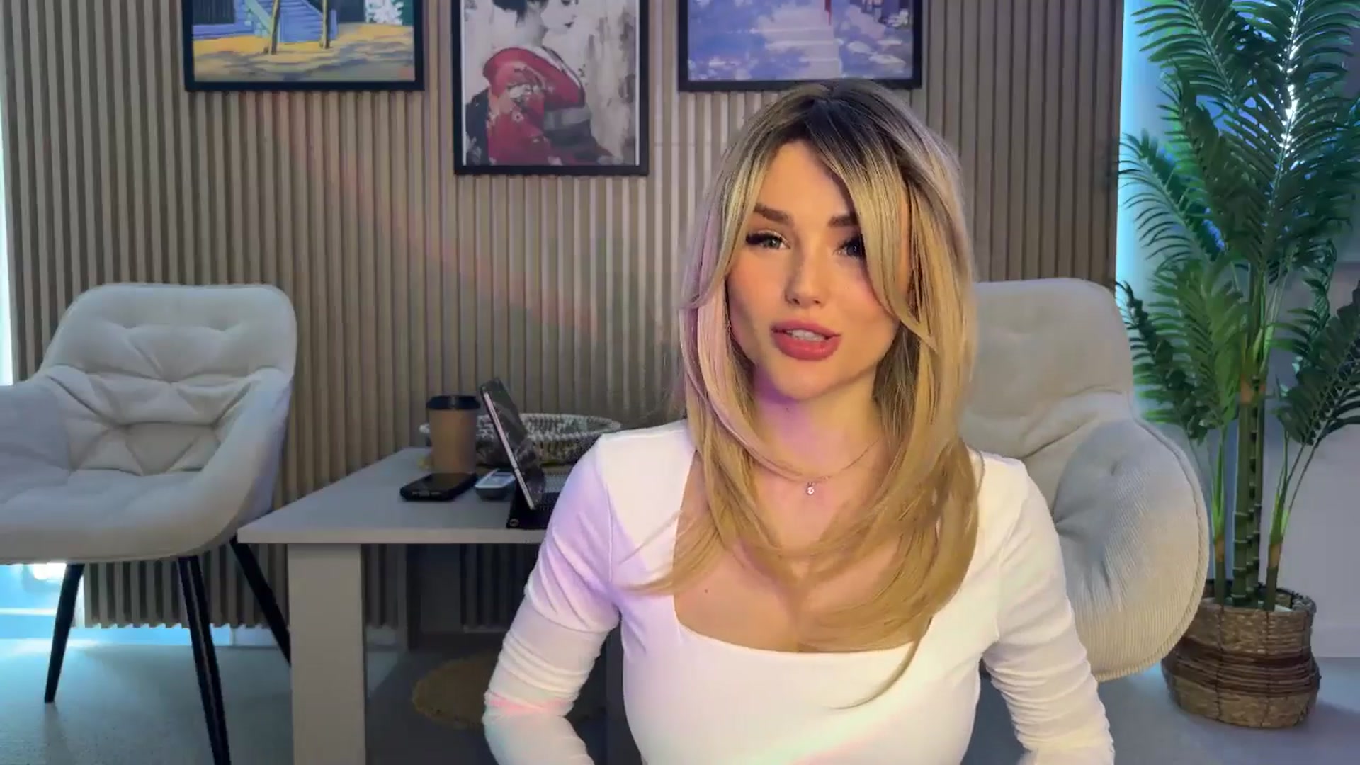 Gallery image thumbnail from Betty_xoxo's myfreecams stream on, 02/11/2025, 09:12 image 5 of 20