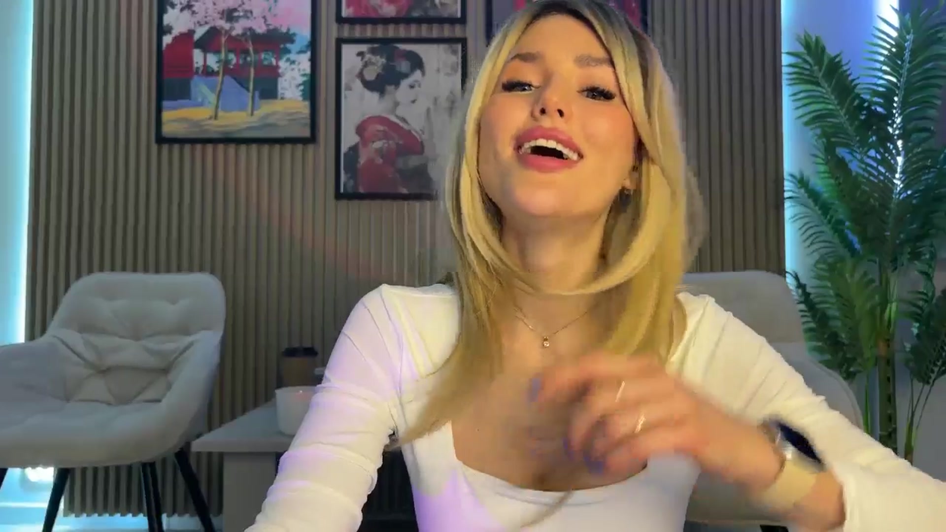 Gallery image thumbnail from Betty_xoxo's myfreecams stream on, 02/11/2025, 09:12 image 10 of 20