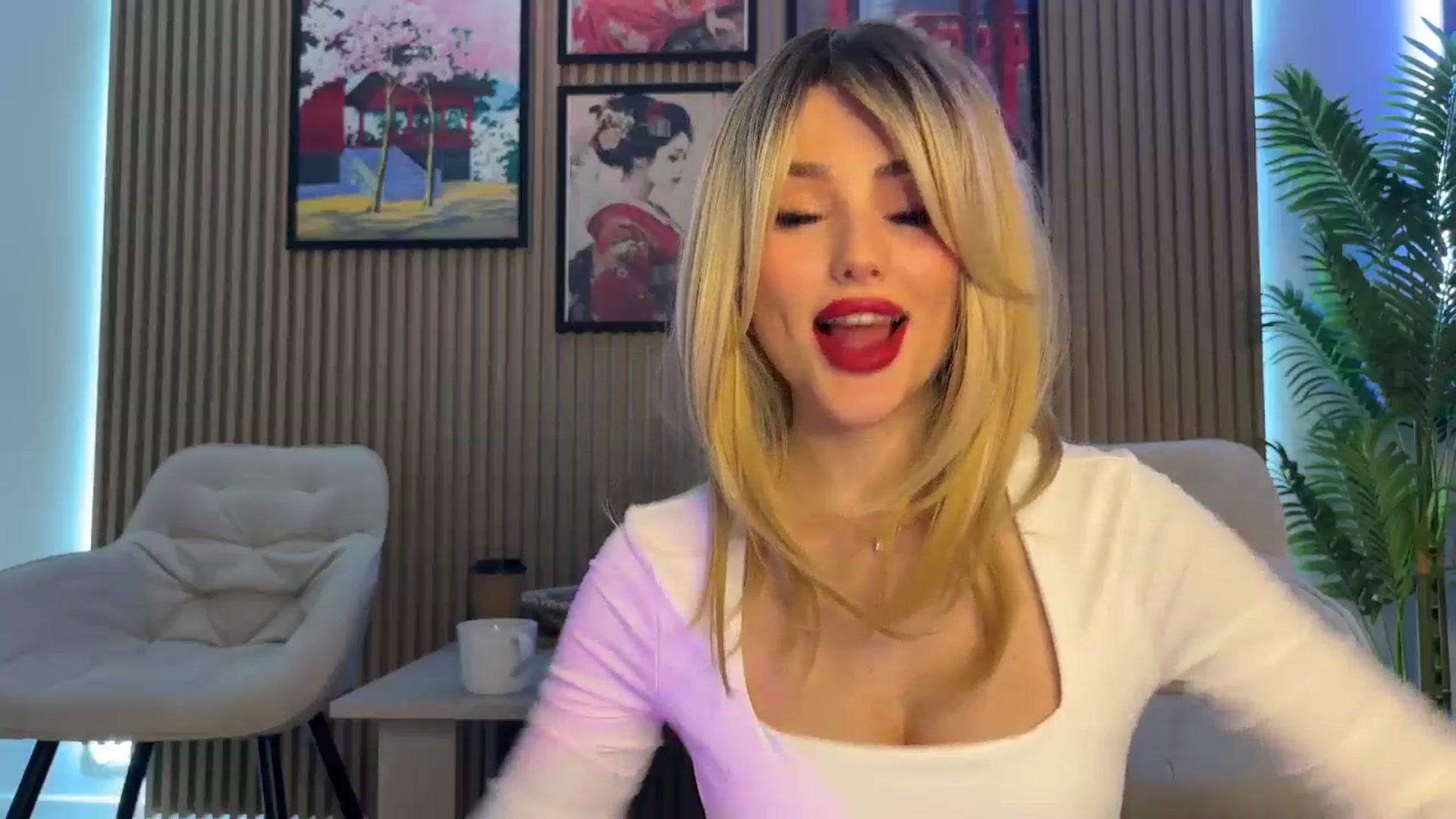 Gallery image thumbnail from Betty_xoxo's myfreecams stream on, 02/11/2025, 09:12 image 18 of 20