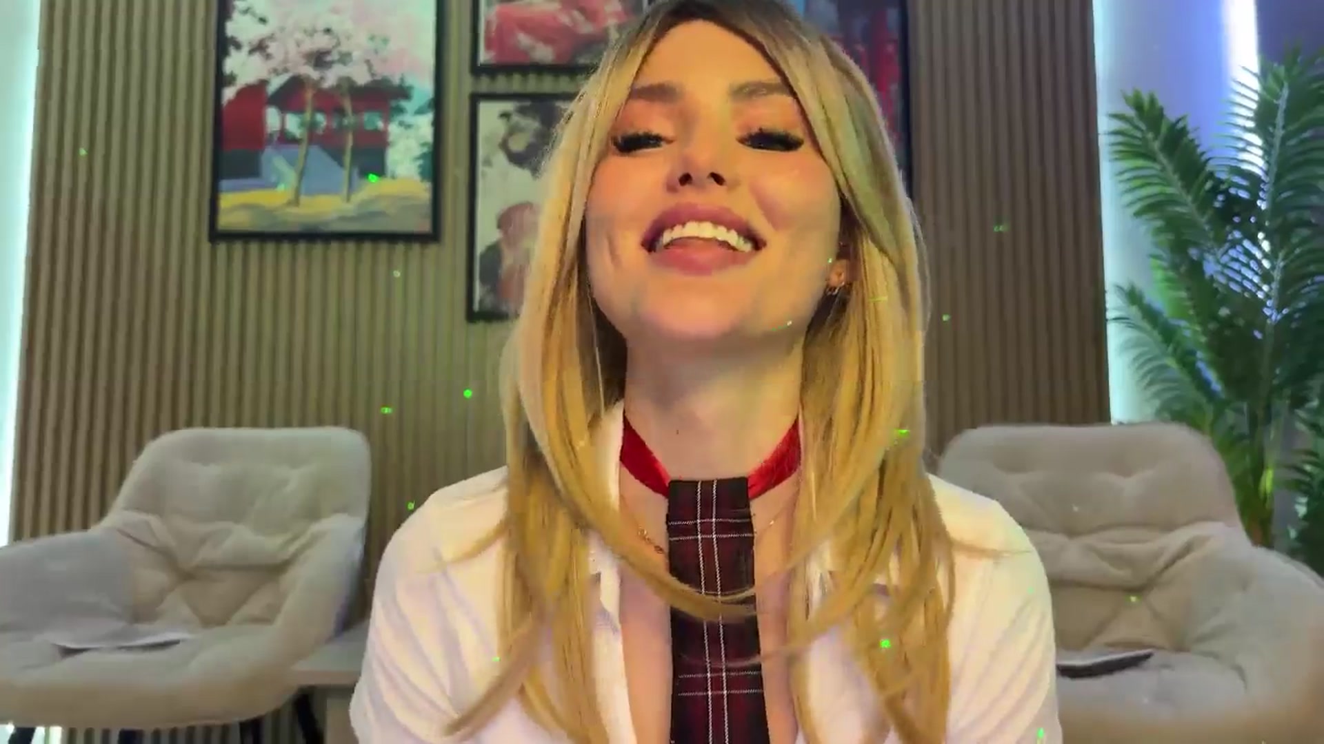 Gallery image thumbnail from Betty_xoxo's myfreecams stream on, 02/14/2025, 09:38 image 19 of 20