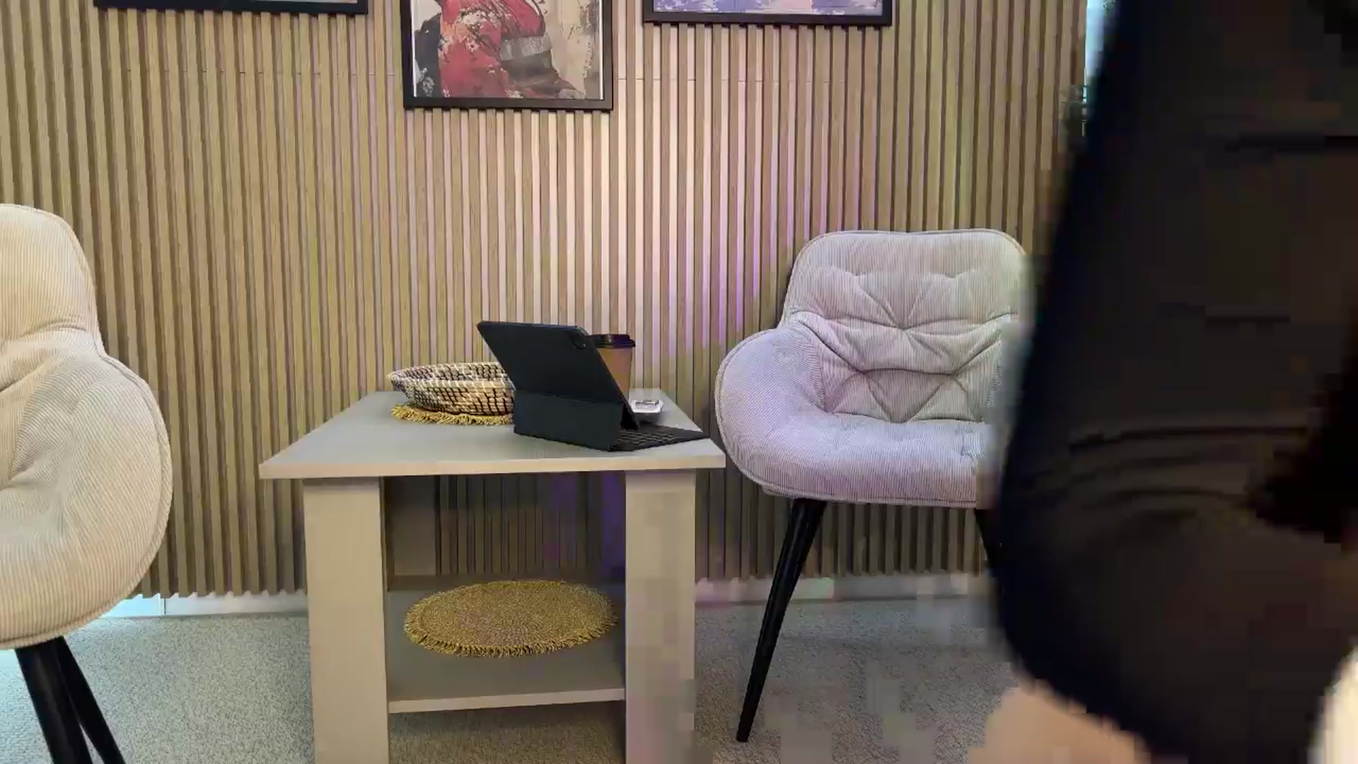 Gallery image thumbnail from Betty_xoxo's myfreecams stream on, 02/19/2025, 08:37 image 3 of 20