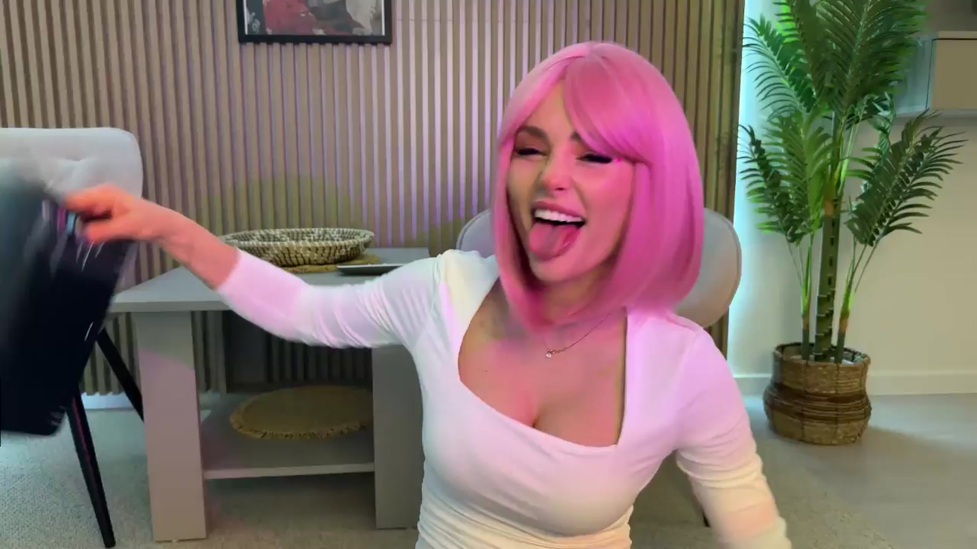 Gallery image thumbnail from Betty_xoxo's myfreecams stream on, 02/20/2025, 07:28 image 1 of 20