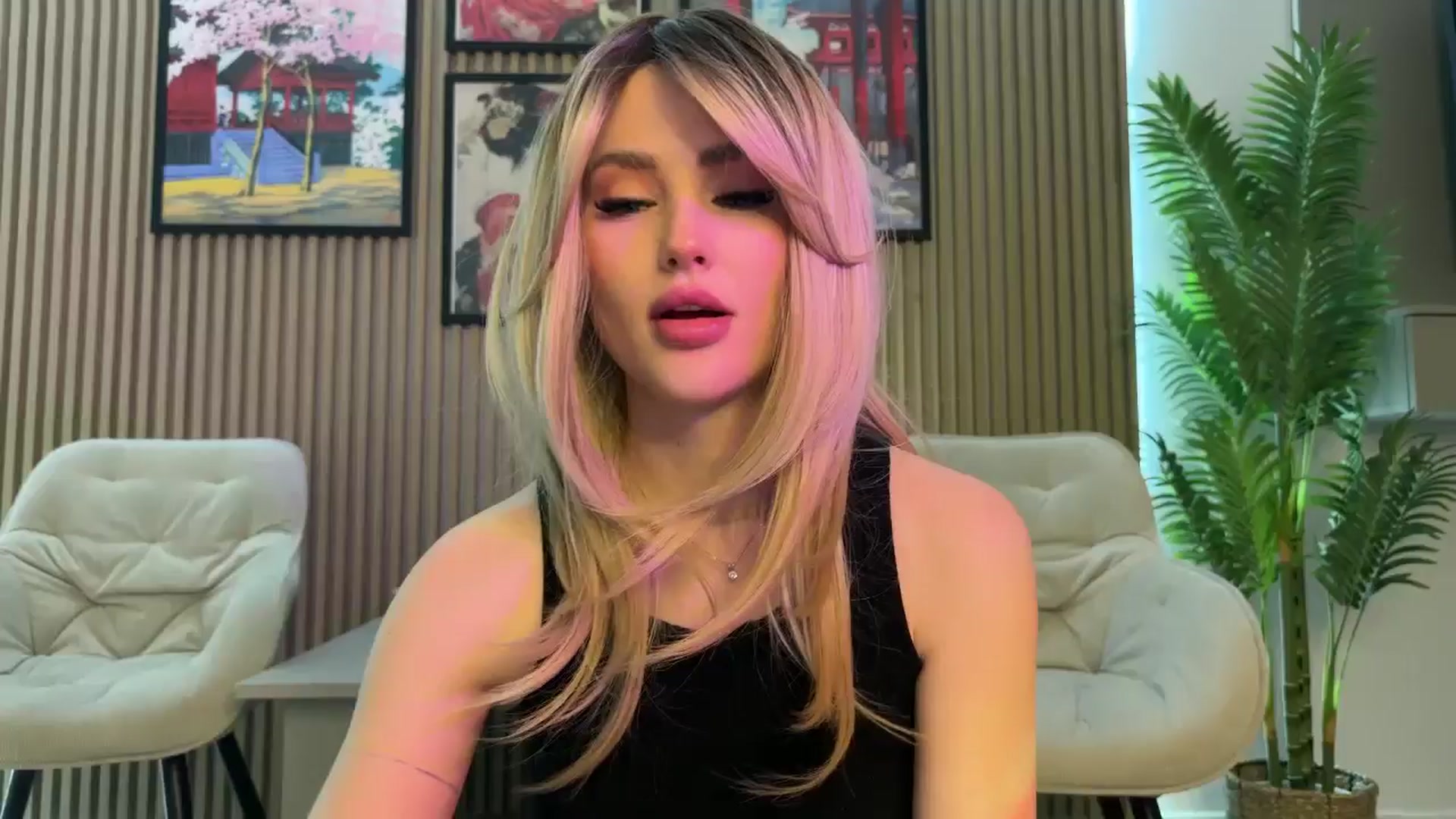 Gallery image thumbnail from Betty_xoxo's myfreecams stream on, 02/24/2025, 07:17 image 5 of 20