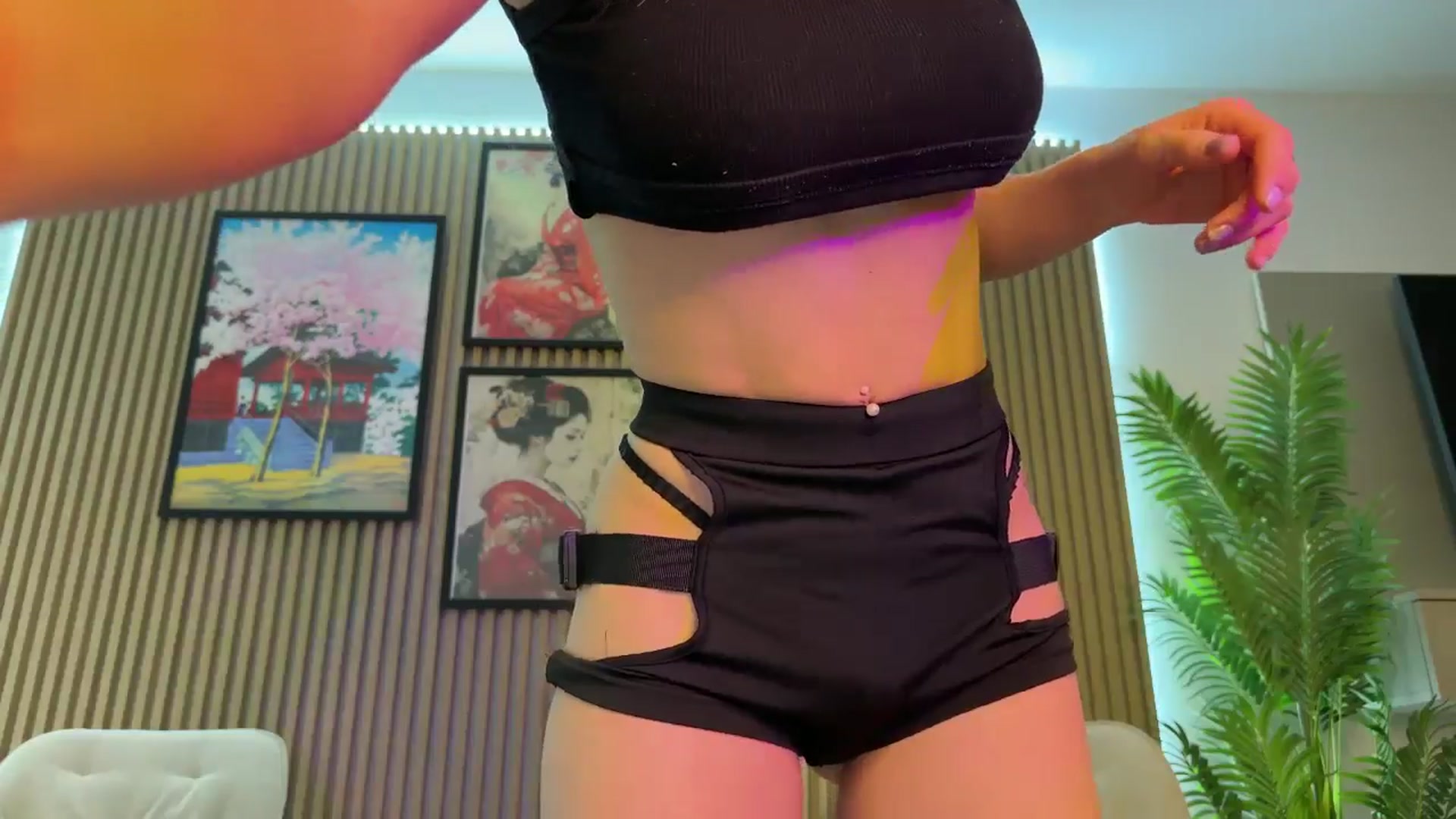 Gallery image thumbnail from Betty_xoxo's myfreecams stream on, 02/24/2025, 07:17 image 12 of 20