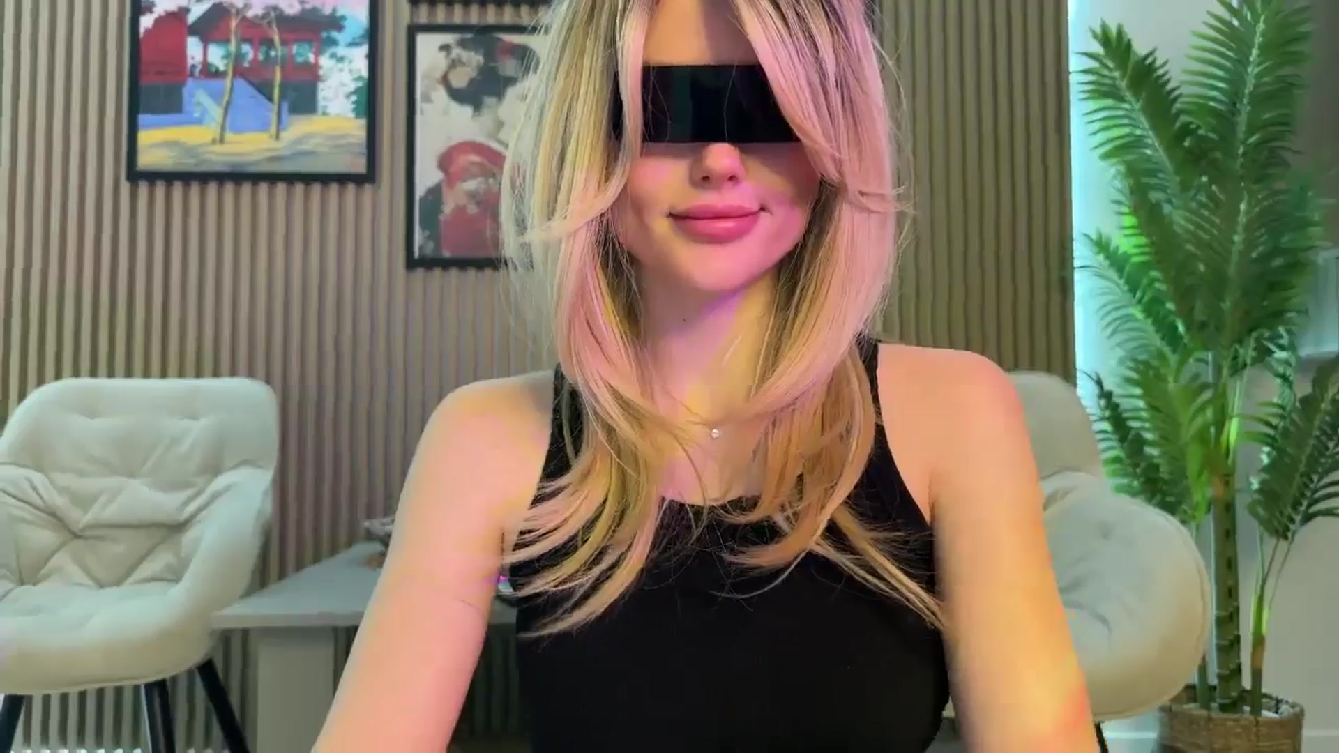 Gallery image thumbnail from Betty_xoxo's myfreecams stream on, 02/24/2025, 07:17 image 13 of 20