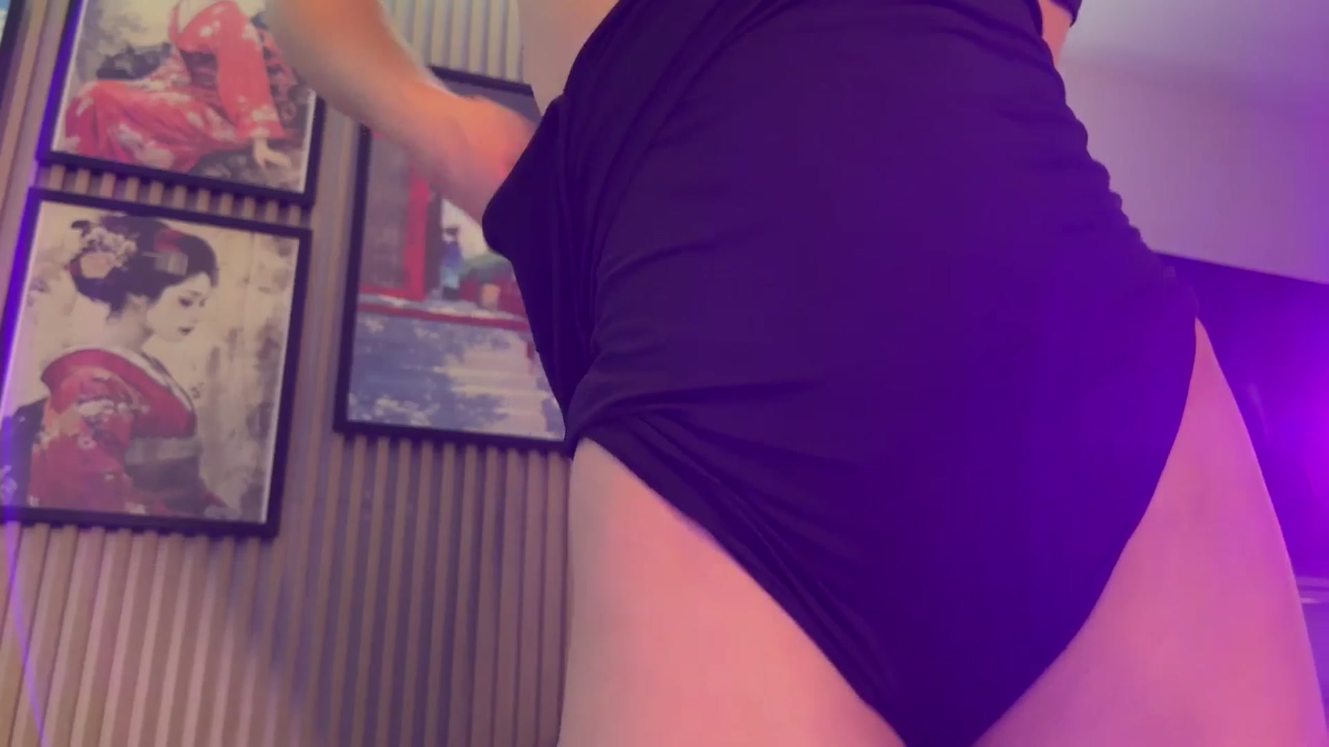 Gallery image thumbnail from Betty_xoxo's myfreecams stream on, 02/26/2025, 10:48 image 9 of 20