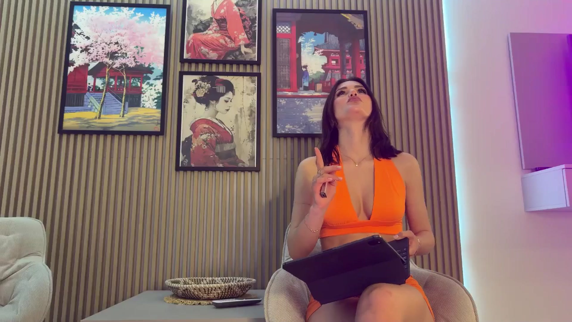 Gallery image thumbnail from Betty_xoxo's myfreecams stream on, 03/17/2025, 13:27 image 3 of 20