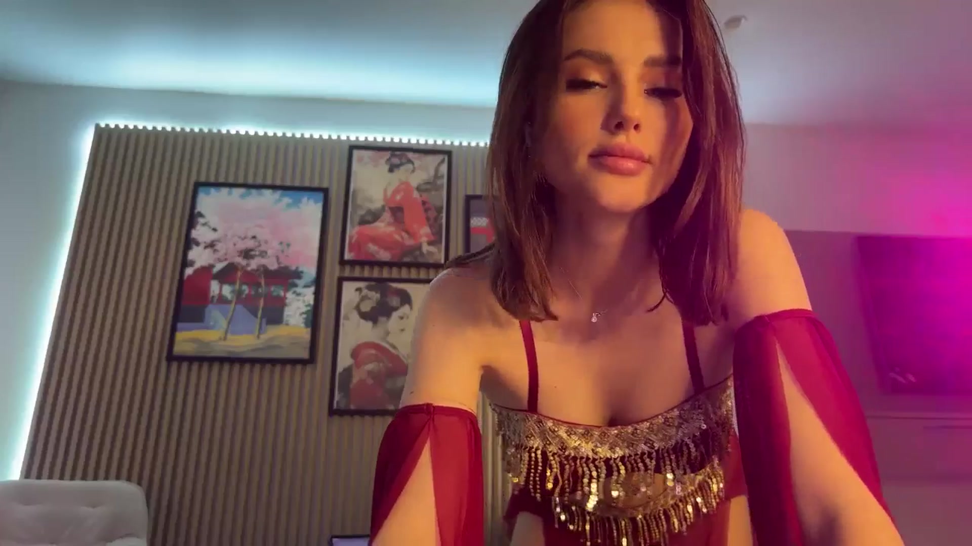 Gallery image thumbnail from Betty_xoxo's myfreecams stream on, 03/18/2025, 08:18 image 16 of 20